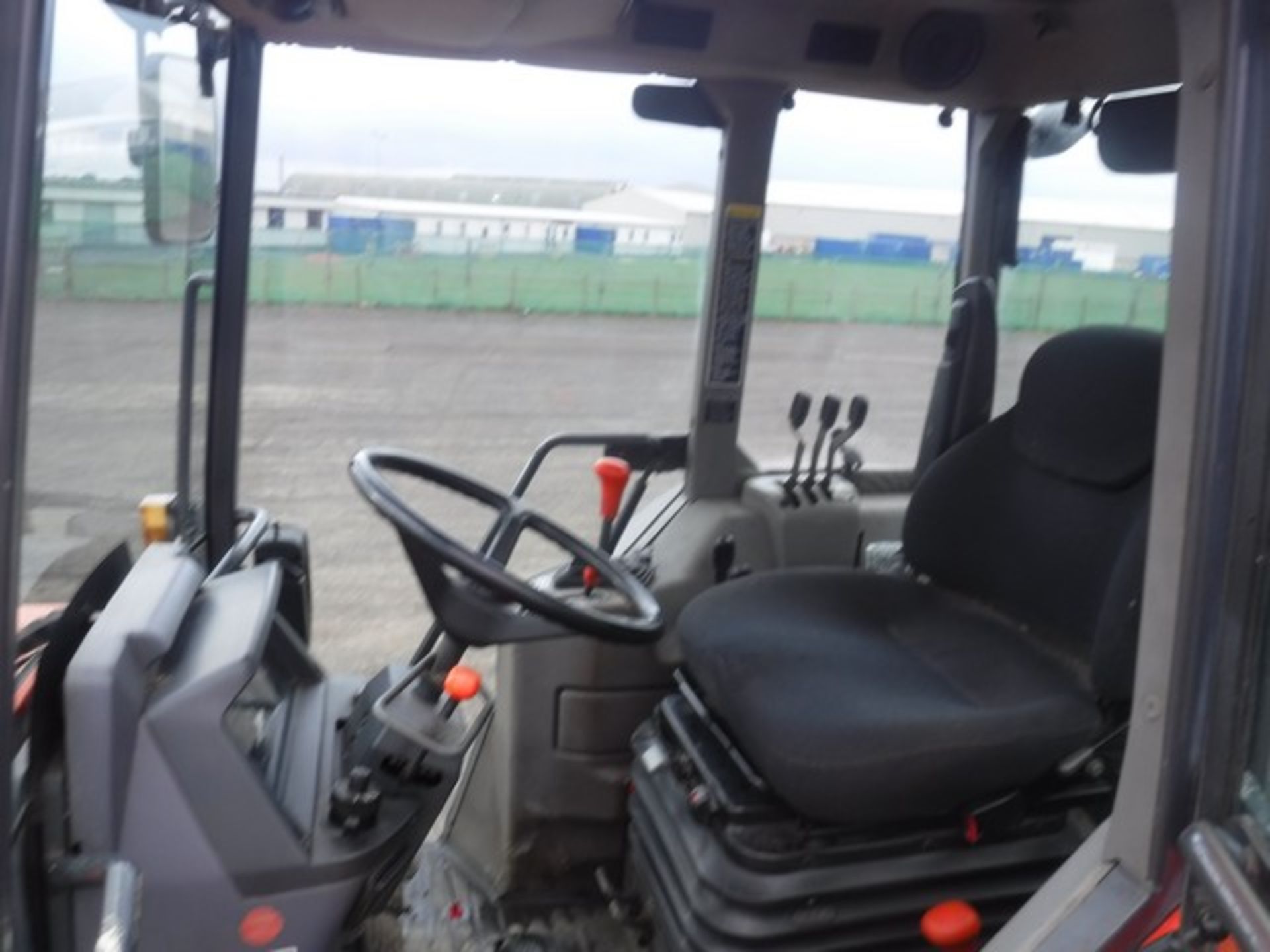 KUBOTA ME8200 tractor 8722 hrs (not verified) - Image 6 of 7