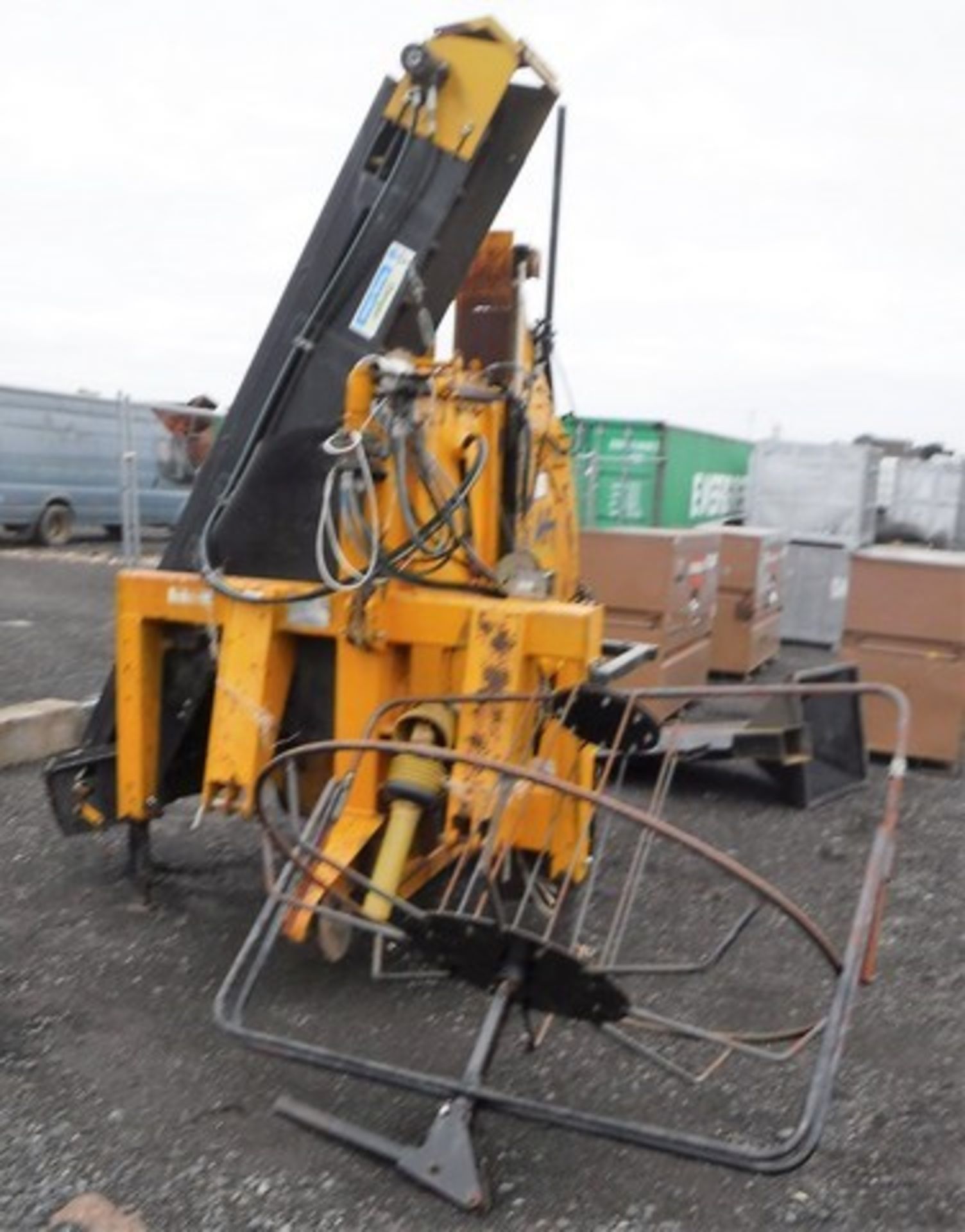 A.F.T. WIZZ WHEEL AFT75 trencher c/w side driving conveyor, pipe reel and gravel box S/N AO68 2013 - Image 2 of 5