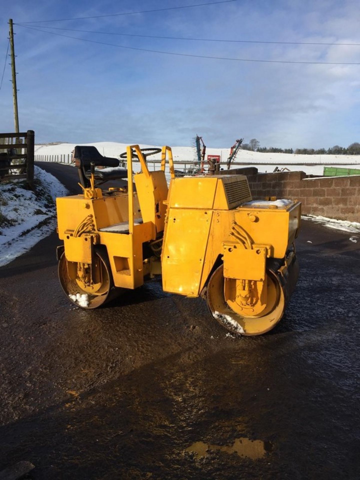 BOMAG VW100AD roller, Deutz Engine, key start. . **To be sold from Errol auction site. Viewing and u - Bild 4 aus 6