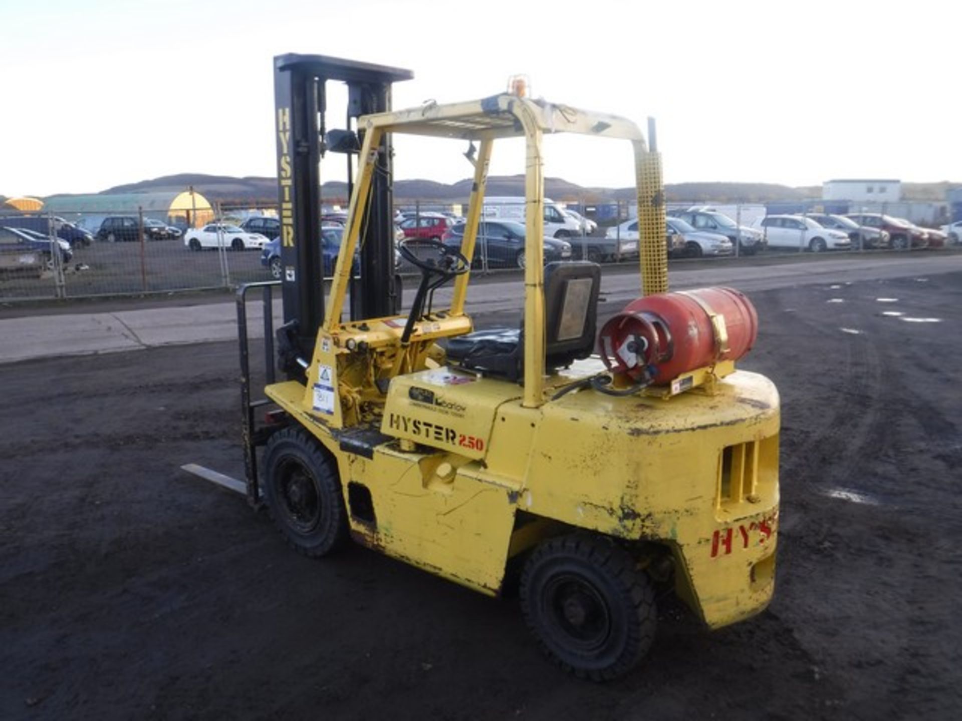 1989 HYSTER H2.50XL 2.5 tone gas forklift c/w side shift. S/NA177B36136K 650hrs (not verified) - Image 6 of 11