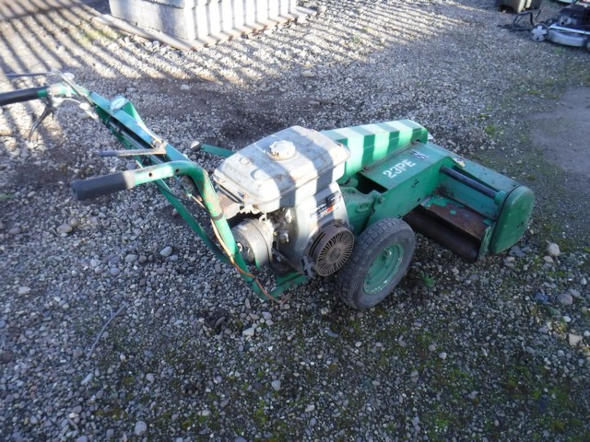 RANSOMES reelcutter with Kubota 8hp engine. - Bild 2 aus 3