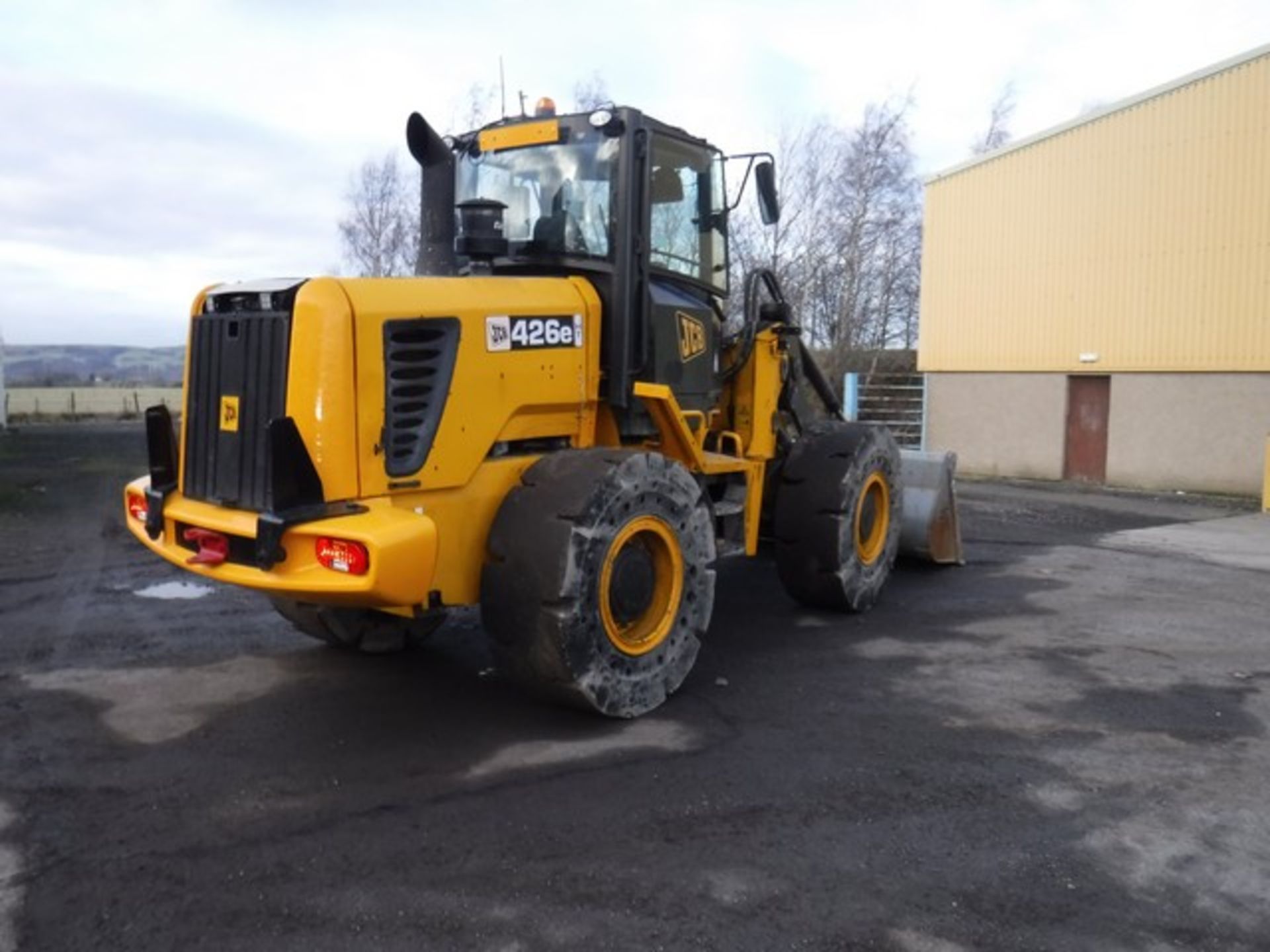 2010 JCB 426HT loading shovel c/w bucket S/N JCB42600H01295804. 12398hrs (not verified) - Bild 4 aus 10