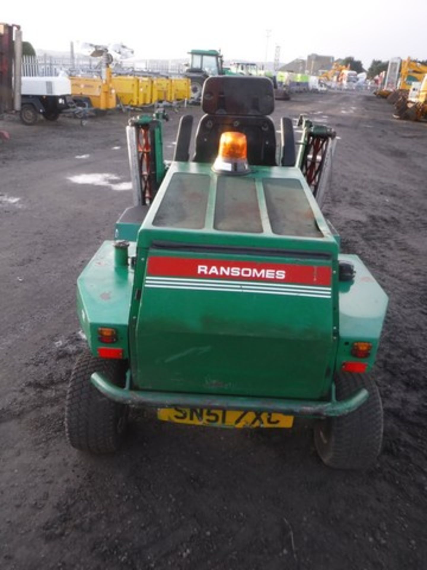 RANSOMES highway mower 3075 hrs.S/N WJ000567. Reg No SN51 ZXC - Image 3 of 7