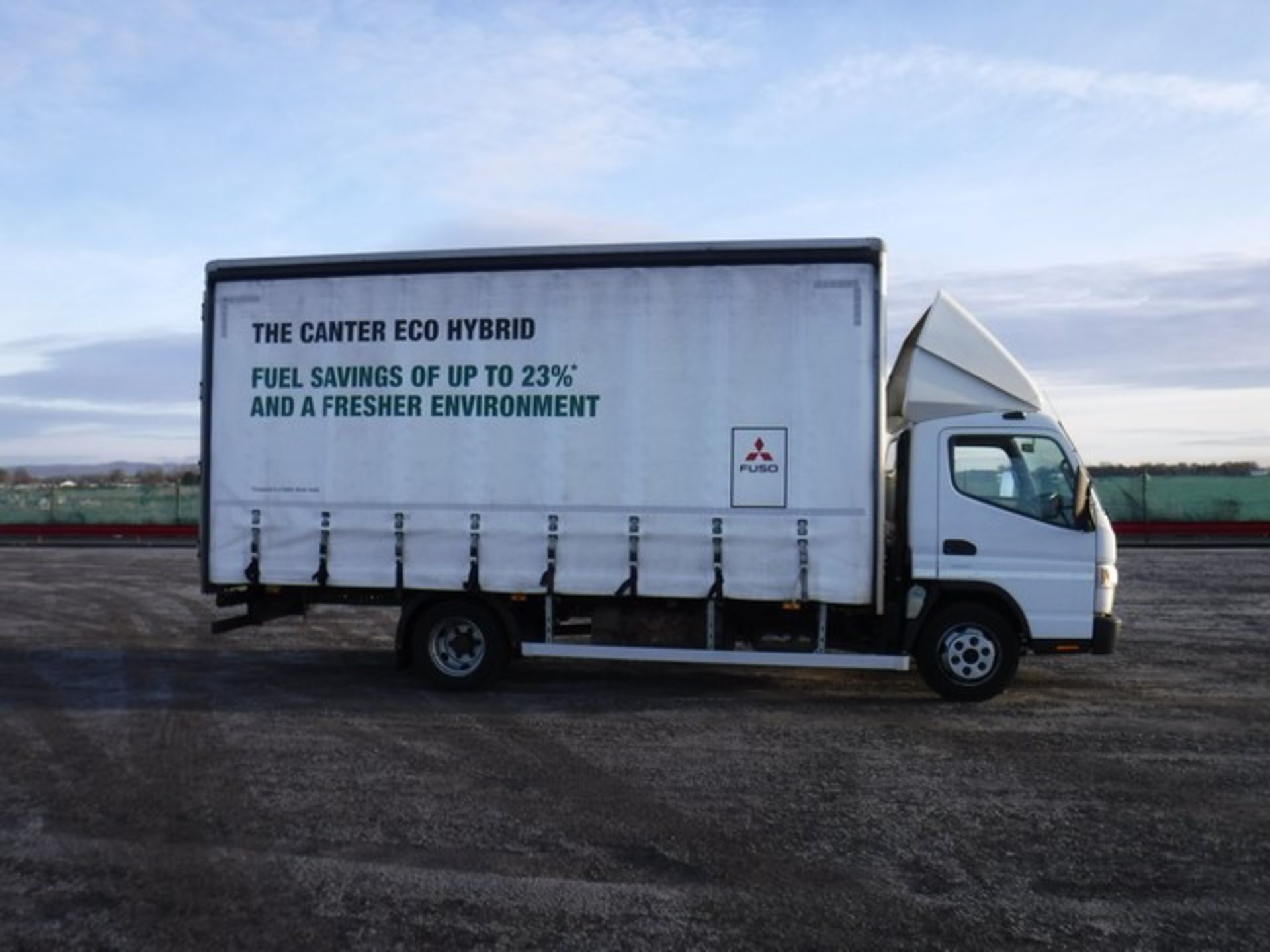 MITSUBISHI FUSO CANTER 7C15 38 AUTO - 2998cc - Image 3 of 9