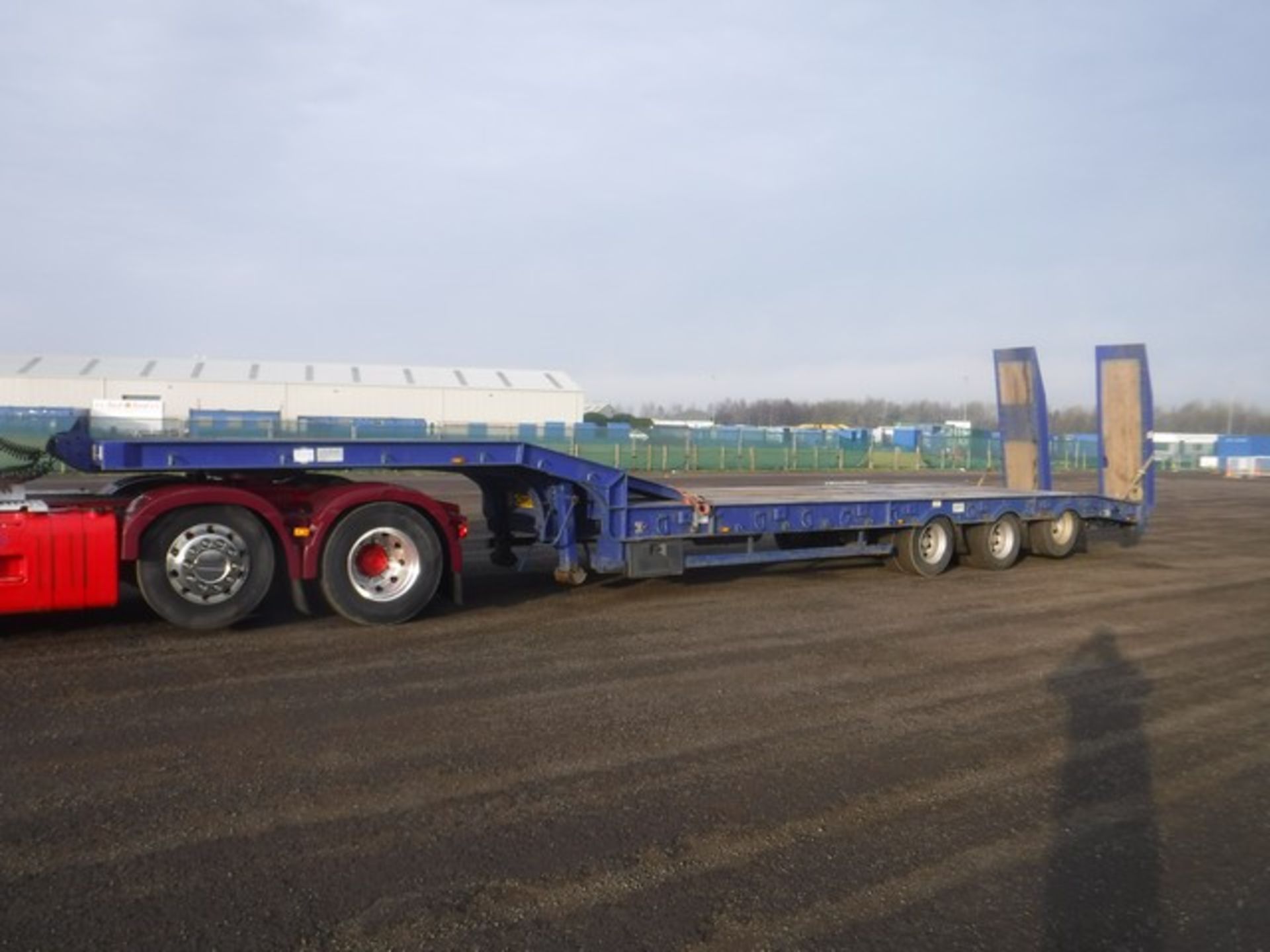 MACAULEY arctic low loader trailer c/w hydraulic ramps, winch & lifting equipment. 13.6m.