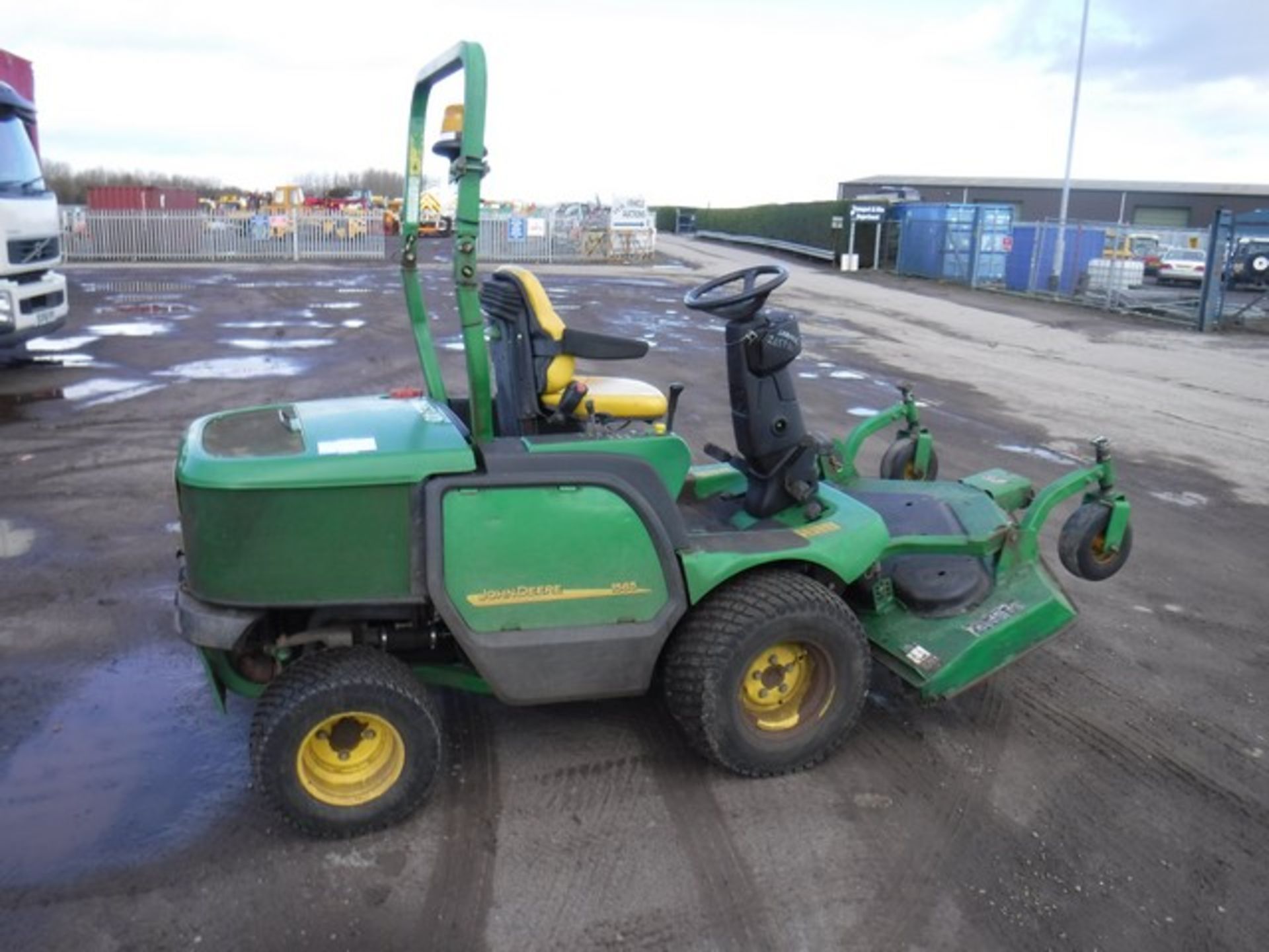 JOHN DEERE 1565 62&quot; cutting deck. 2504hrs (not verified) - Image 3 of 7