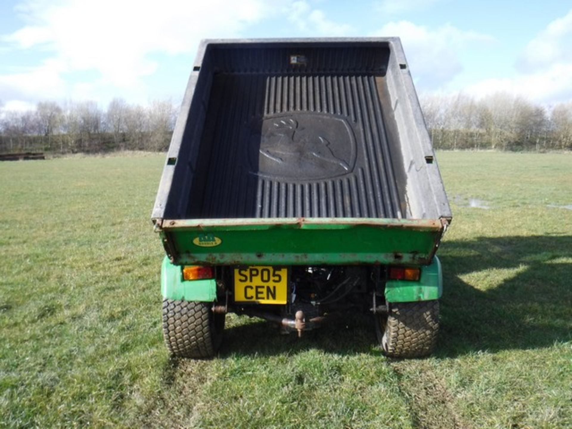 JOHN DEERE PRO gator. 2023hrs (not verified). Documents in office - Image 4 of 7