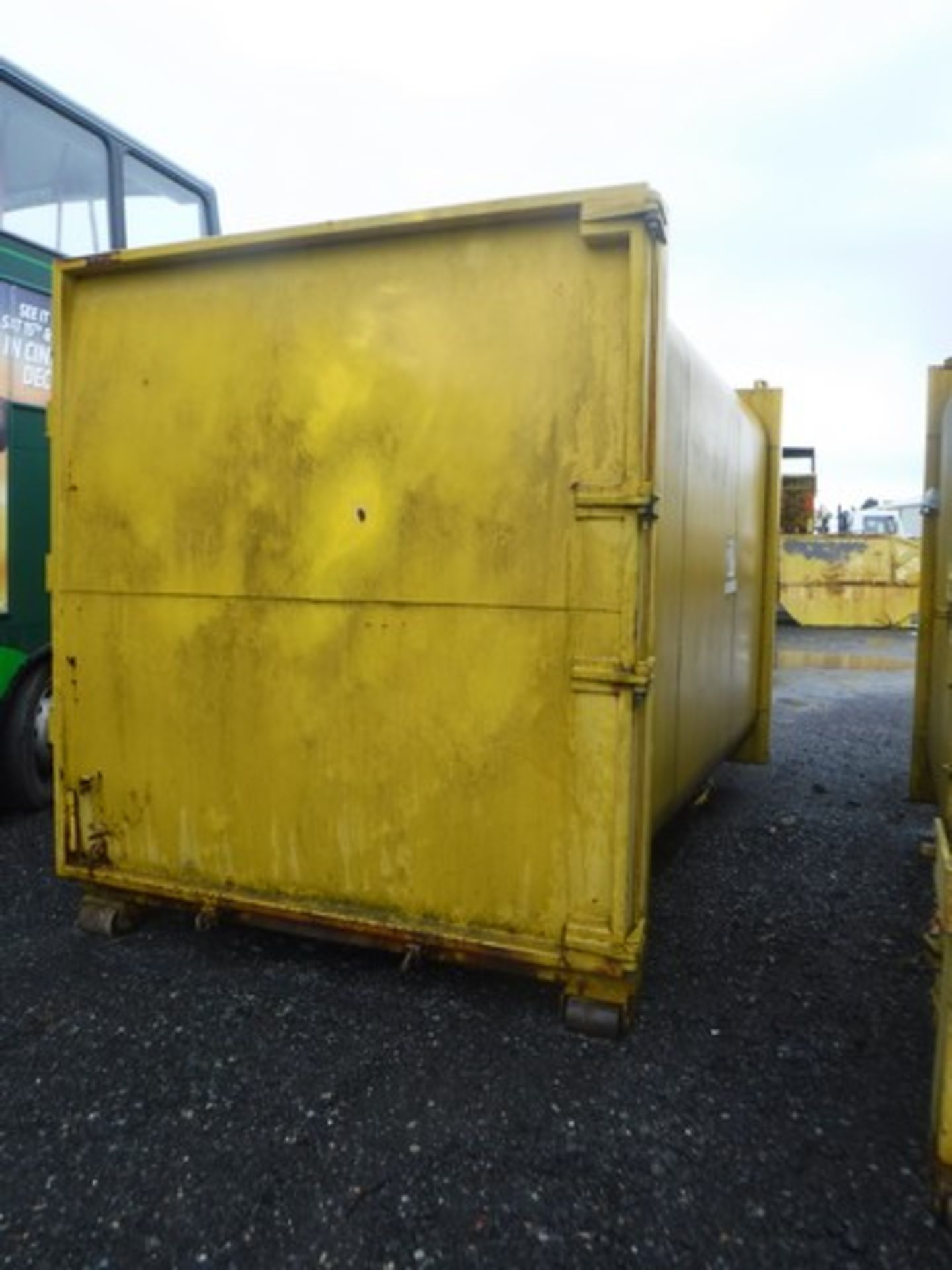 Hook lift compactor skip (no ID) - Image 2 of 4