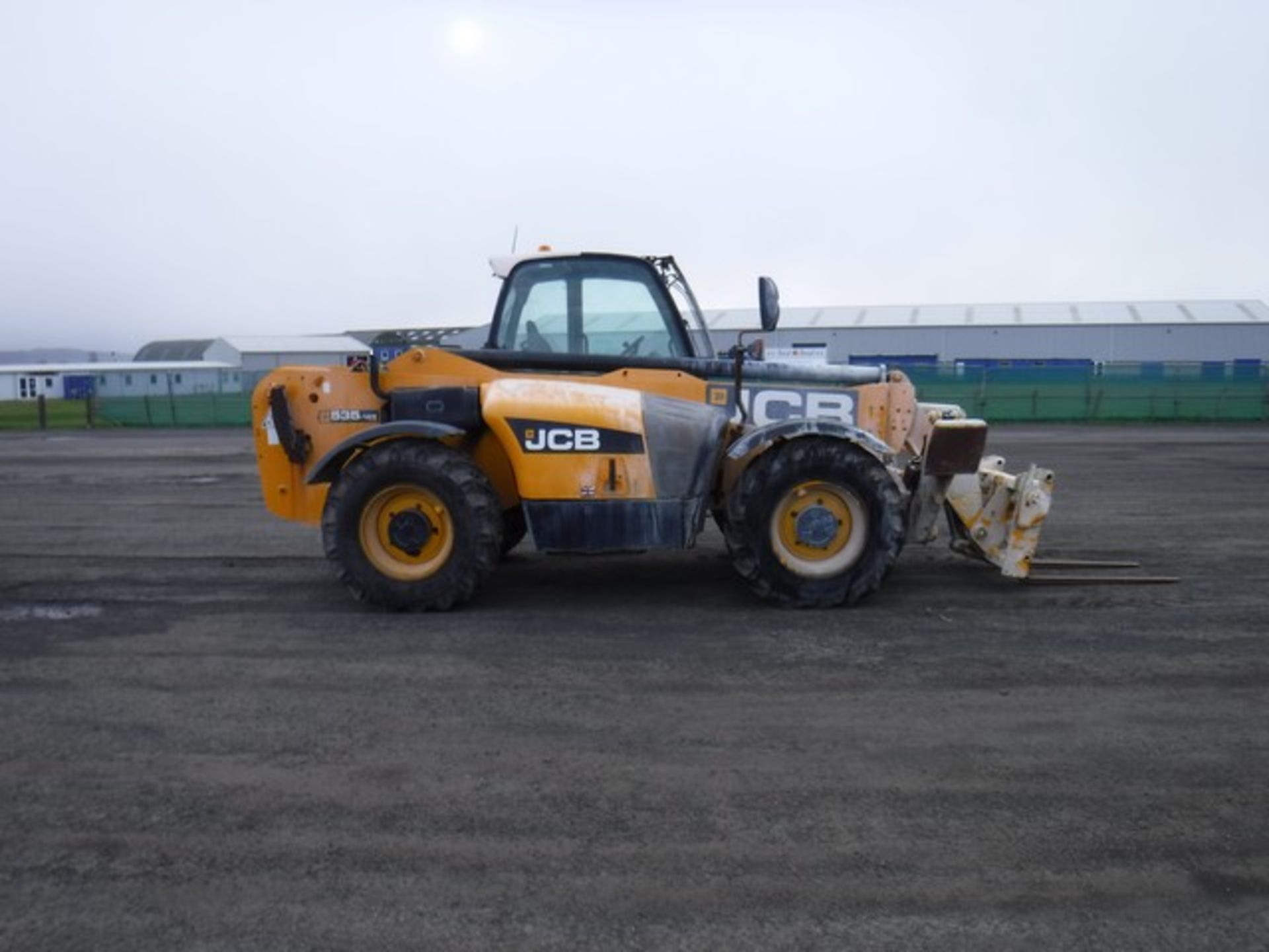 JCB 535-125 ***Manufactured 2010*** telehandler Reg no SF11 FCC. S/N 01522410. 1550hrs sho - Image 3 of 8