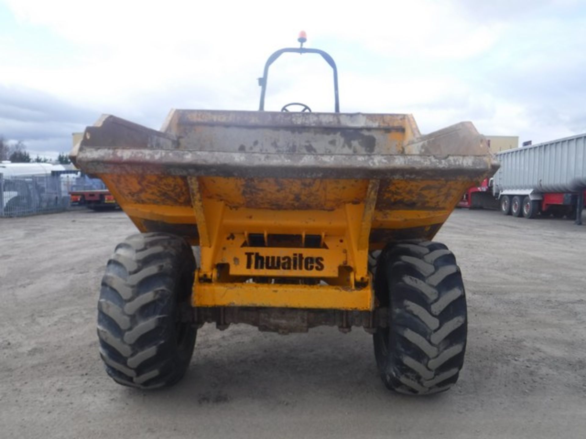 THWAITES 9T dumper. YEAR 2007 3866 hrs (not verified) Documents in office. - Image 2 of 9