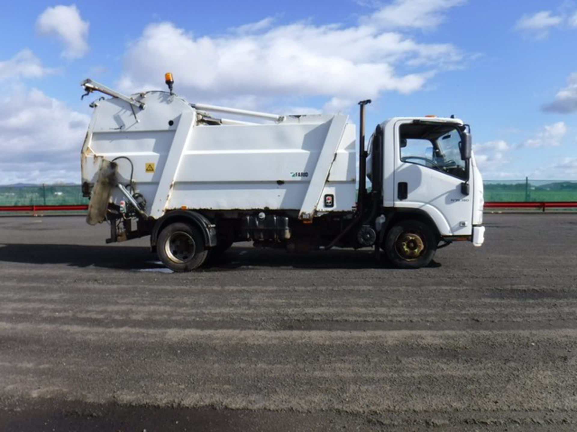 ISUZU TRUCKS NQR 70 - 5193cc - Image 3 of 8