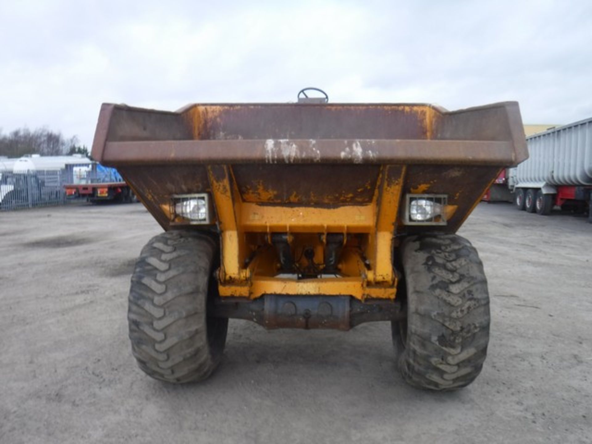 2006 TEREX 9 tonne dumper. S/NE604EW114. 3233 hrs(not verified) - Image 2 of 7