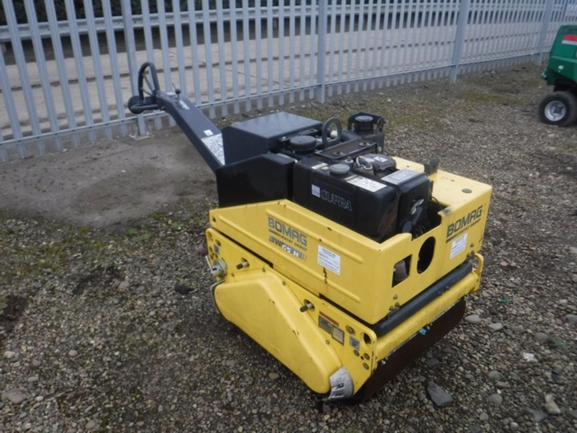 2012 BOMAG BW65 double drum pedestrian roller - Image 2 of 4