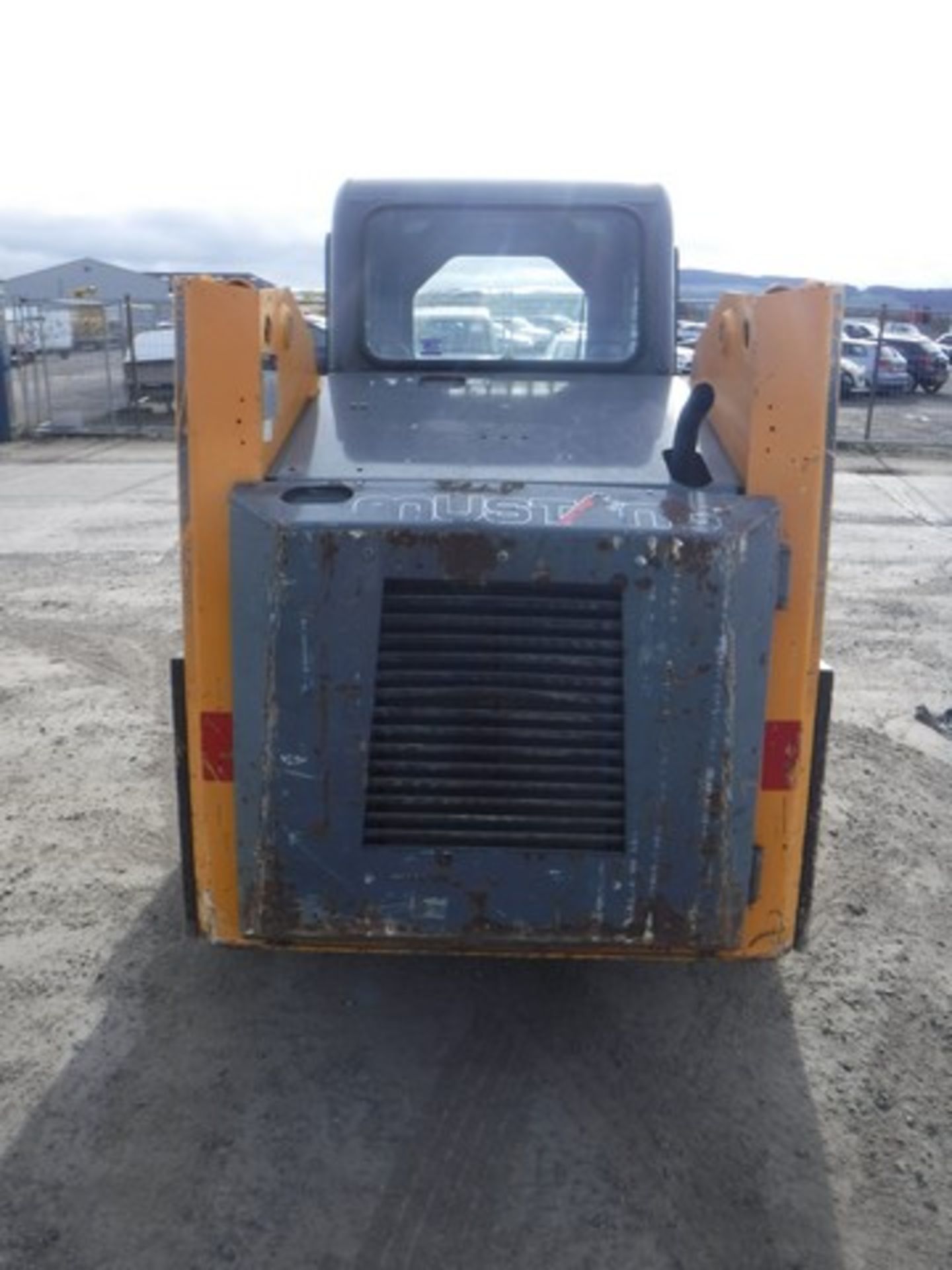 2014 Mustang 2054 skid steer loader c/w door kit, solid wheels, hi-flo hydraulics, rear co - Image 4 of 8