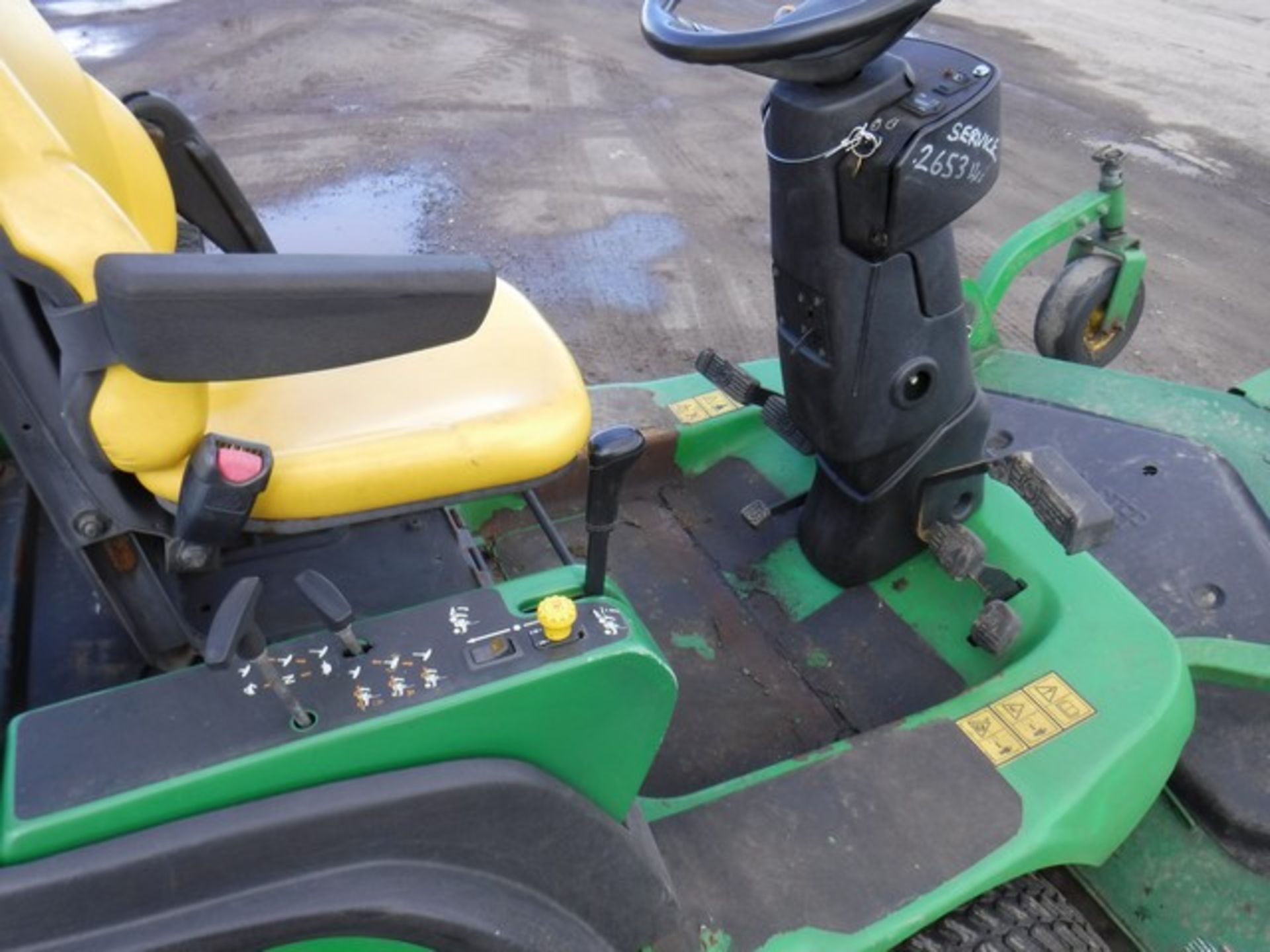 JOHN DEERE 1565 62&quot; cutting deck. 2504hrs (not verified) - Image 6 of 7