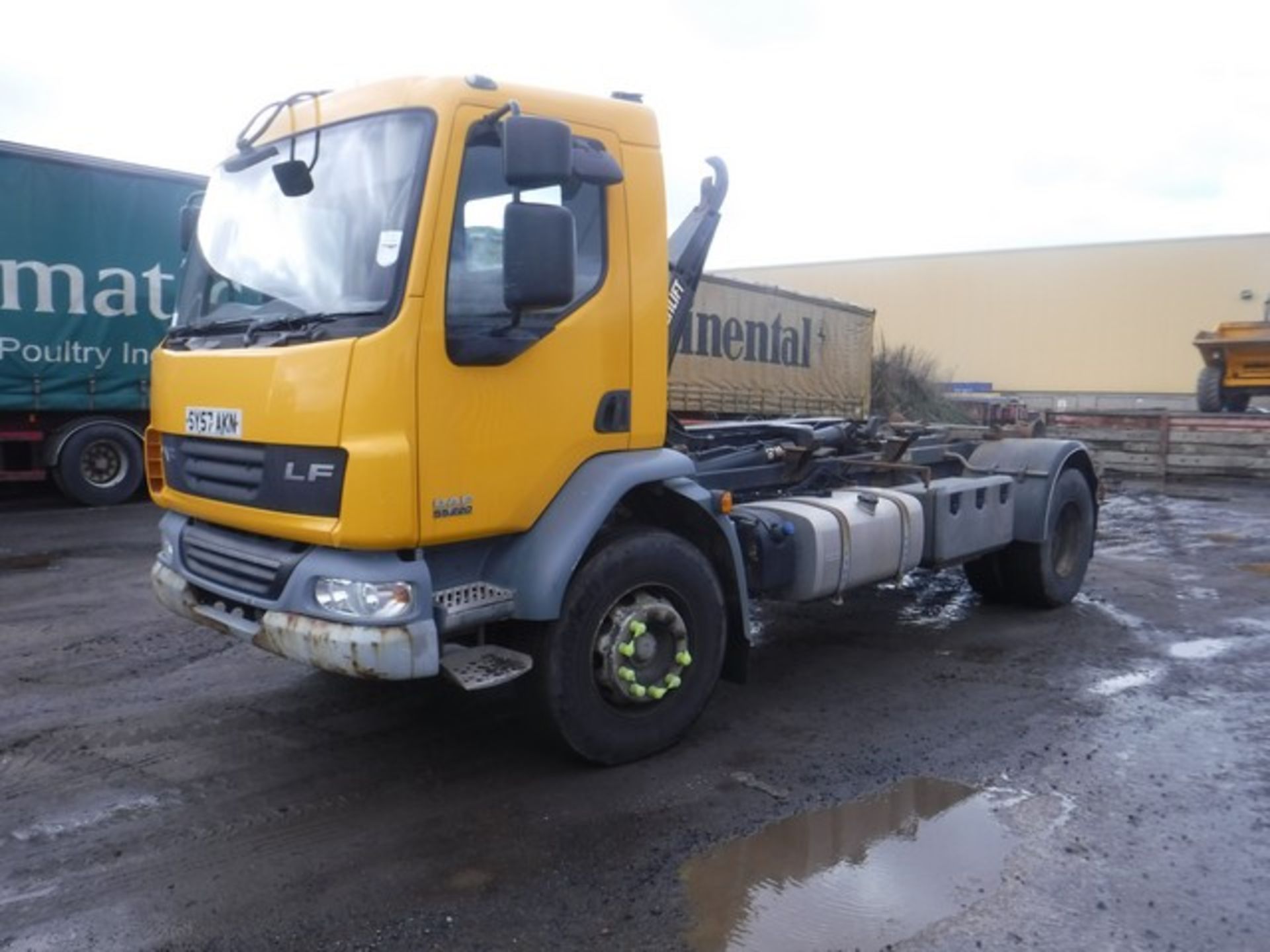 DAF TRUCKS LF - 5900cc