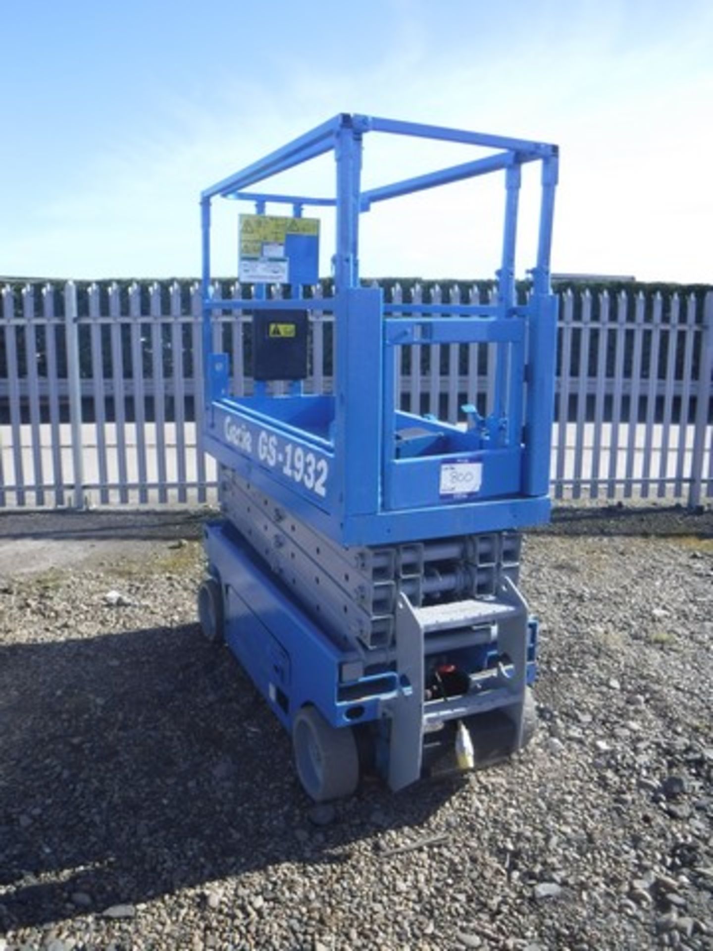 2008 GENIE GS1932 scissor lift. S/N 92465. Keys in office. - Image 2 of 3