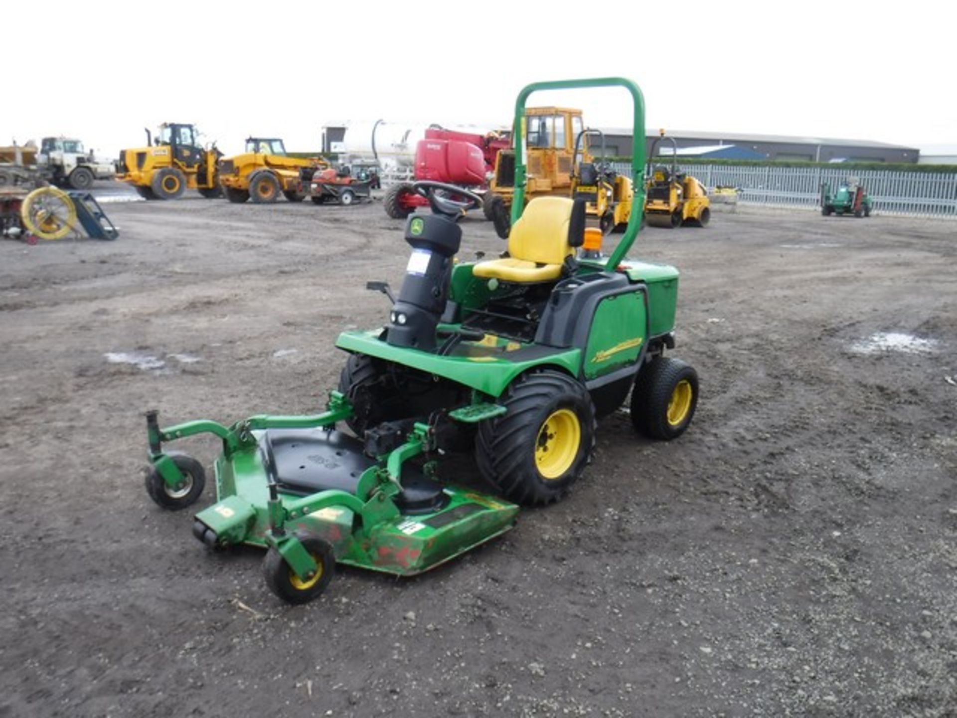 JOHN DEERE 1545 4wd mower. Reg No SPO6CXA. Hrs unknown. Documents in office. **NON-RUNNE