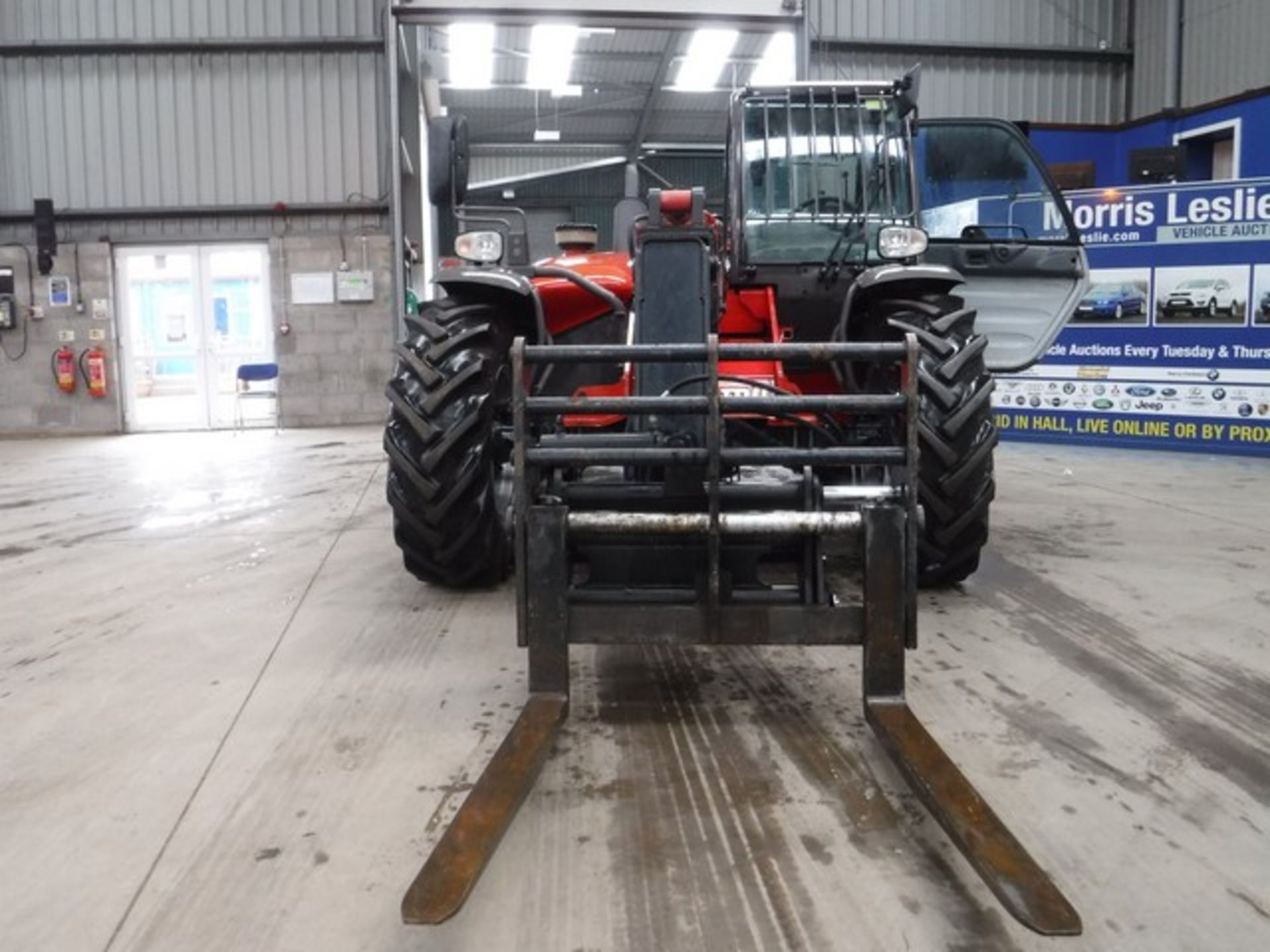 2010 Manitou MT932 only 857 hrs from new, sold c/w side shift forks reg FJ60 BZK - Bild 5 aus 13