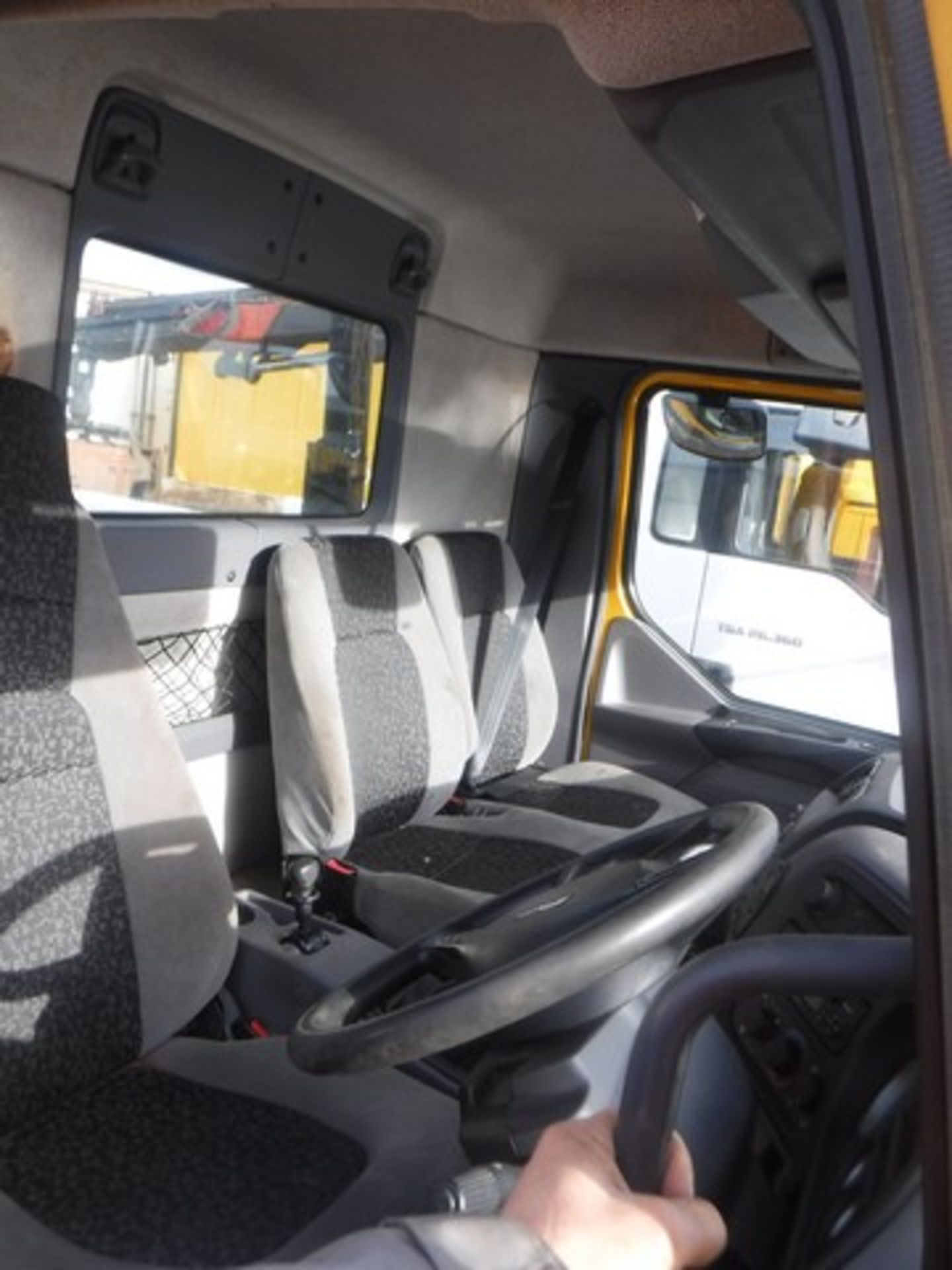 DAF TRUCKS LF - 5900cc - Image 7 of 8