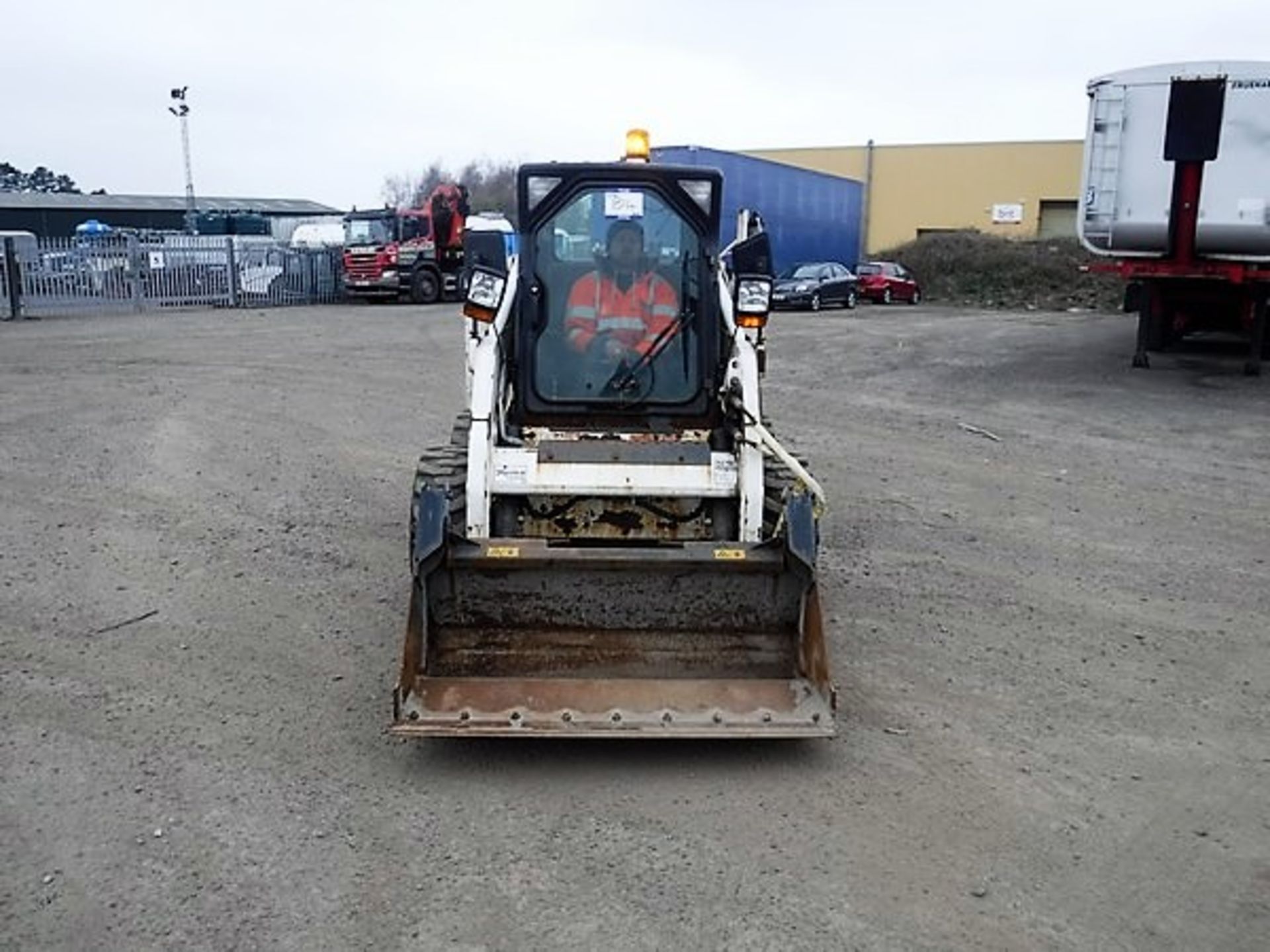 BOBCAT S160 c/w one bucket 163hrs. S/N A8L470180. *NO KEYS* - Image 2 of 6