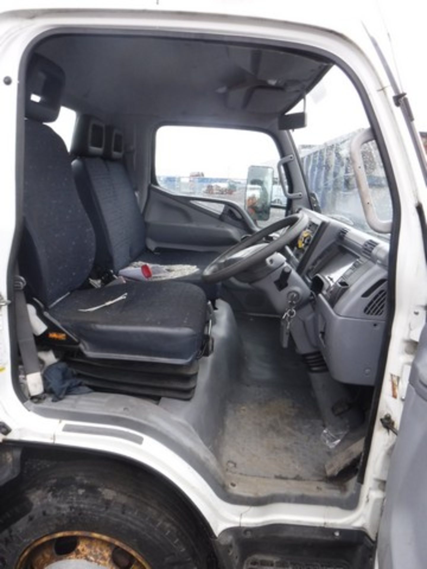 MITSUBISHI FUSO CANTER - 2977cc - Bild 7 aus 8