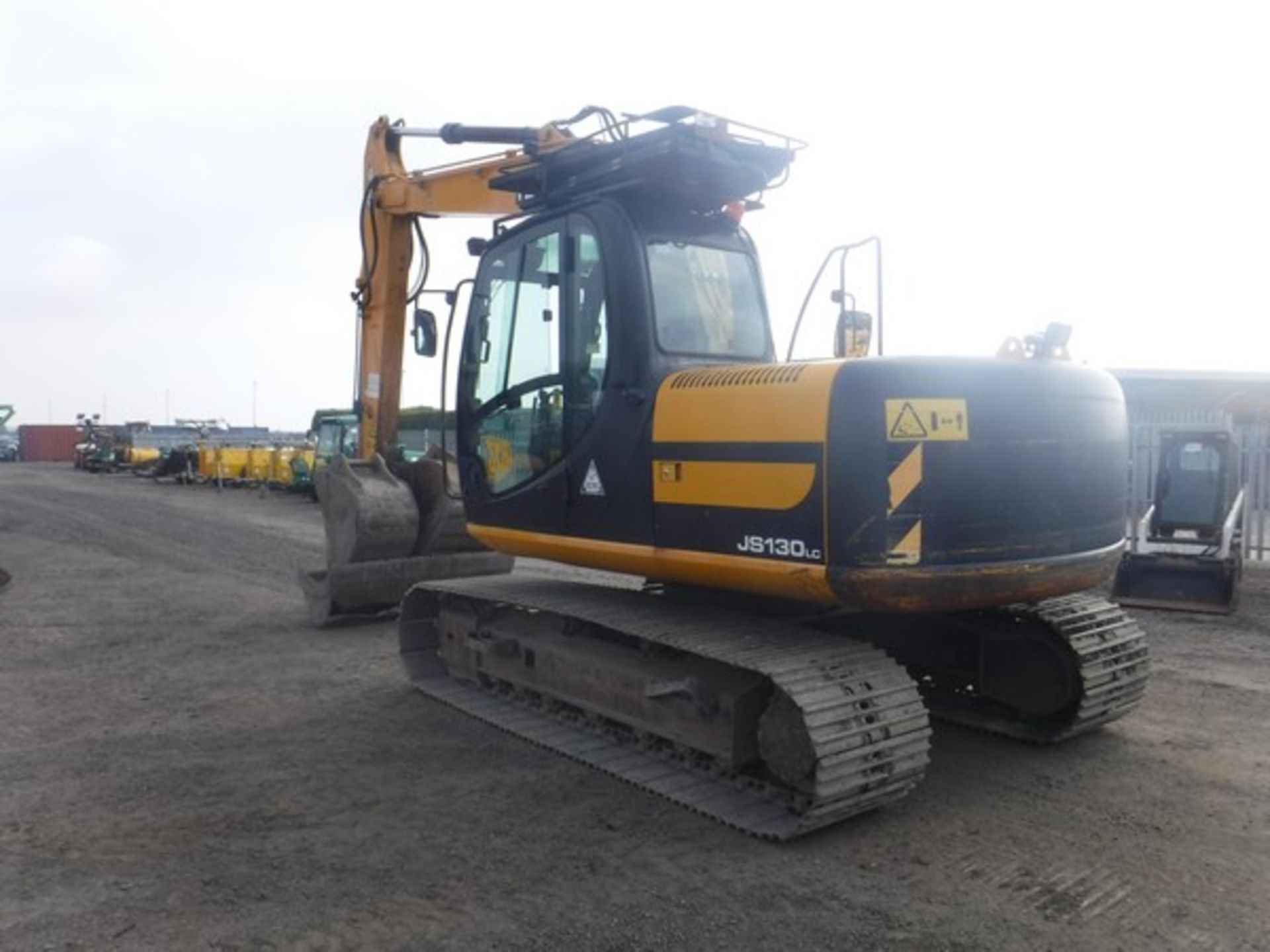 2001 JCB JS130 hydraulic excavator 5134hrs (not verified). Lift capacity 13147 kg. Fully - Image 5 of 11