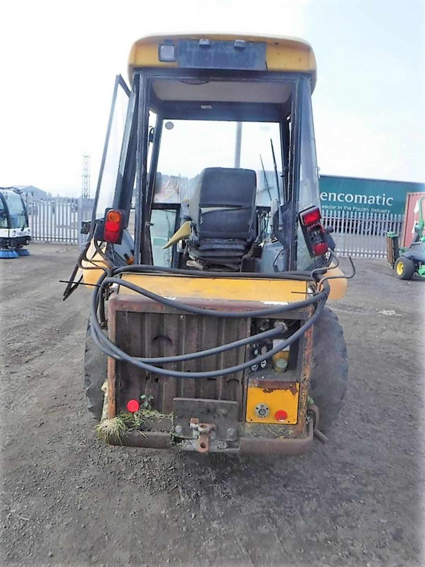 2003 JCB 2CX airmaster c/w side tip bucket. No keys, only drives in reverse S/N SLPAIRAA30 - Bild 4 aus 7