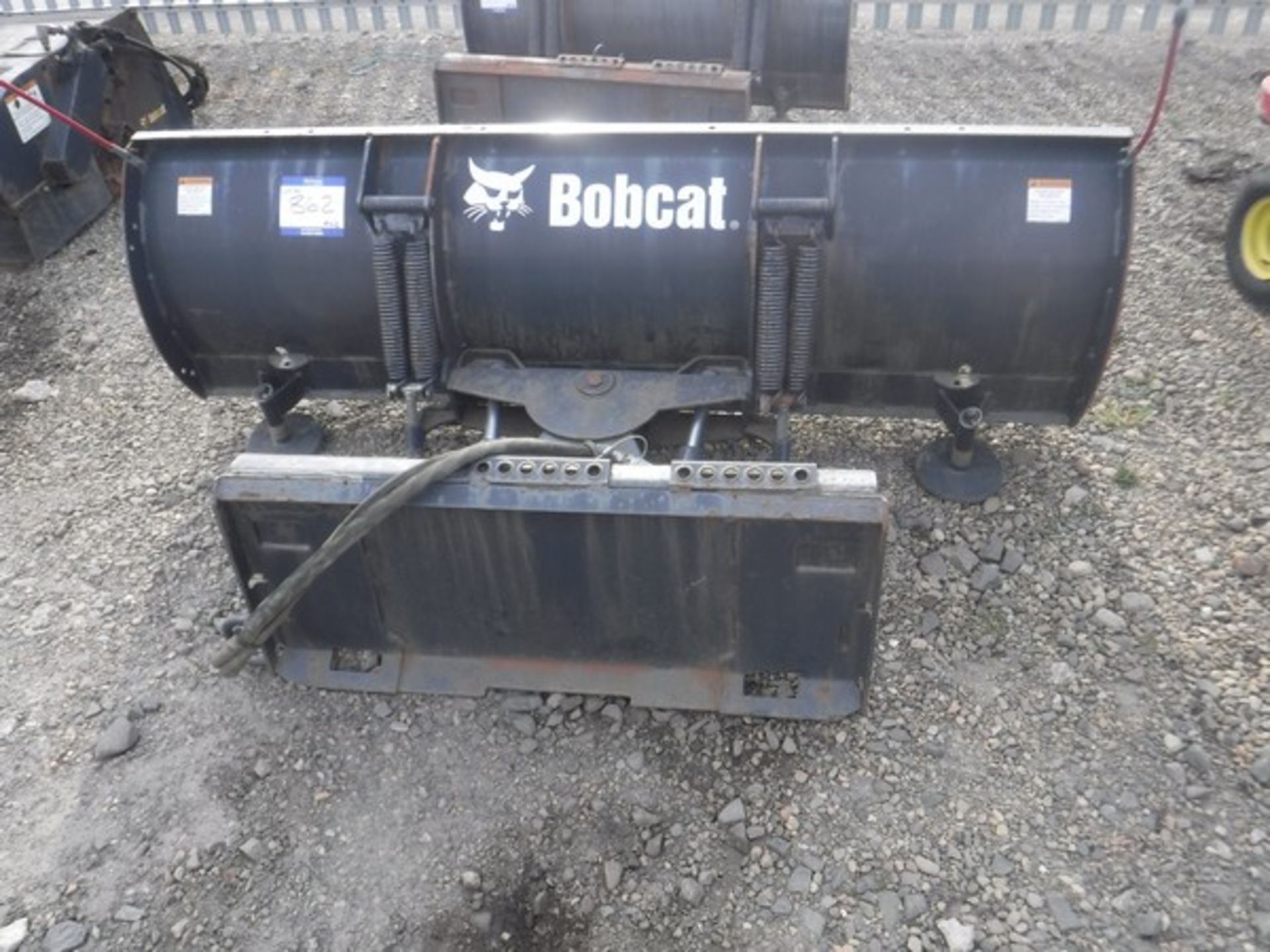 BOBCAT 84 7ft snow blade. S/N 683608672