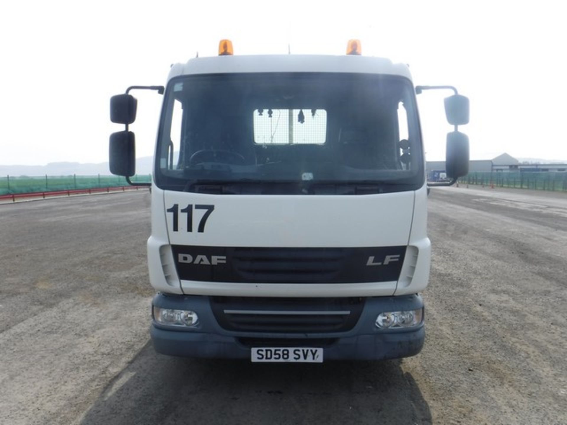 DAF TRUCKS LF - 4461cc - Image 2 of 8