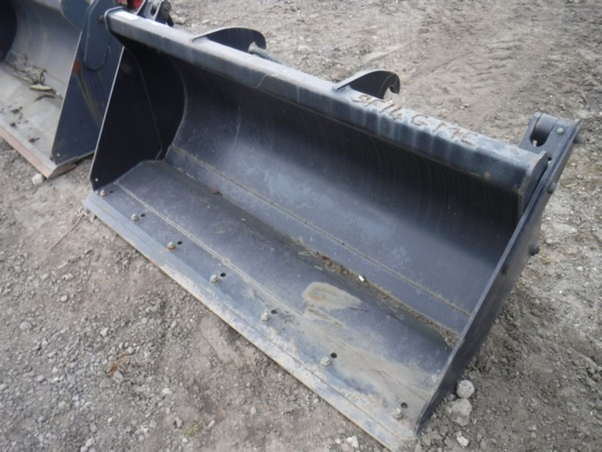 4 in 1 bucket for JCB 2CX