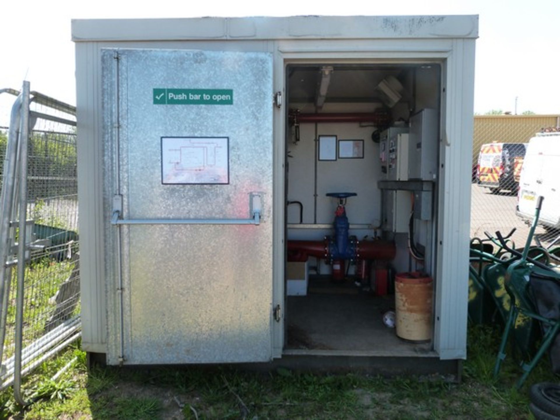 1999 self-contained electric water pumping station with all ancillary control equipment co