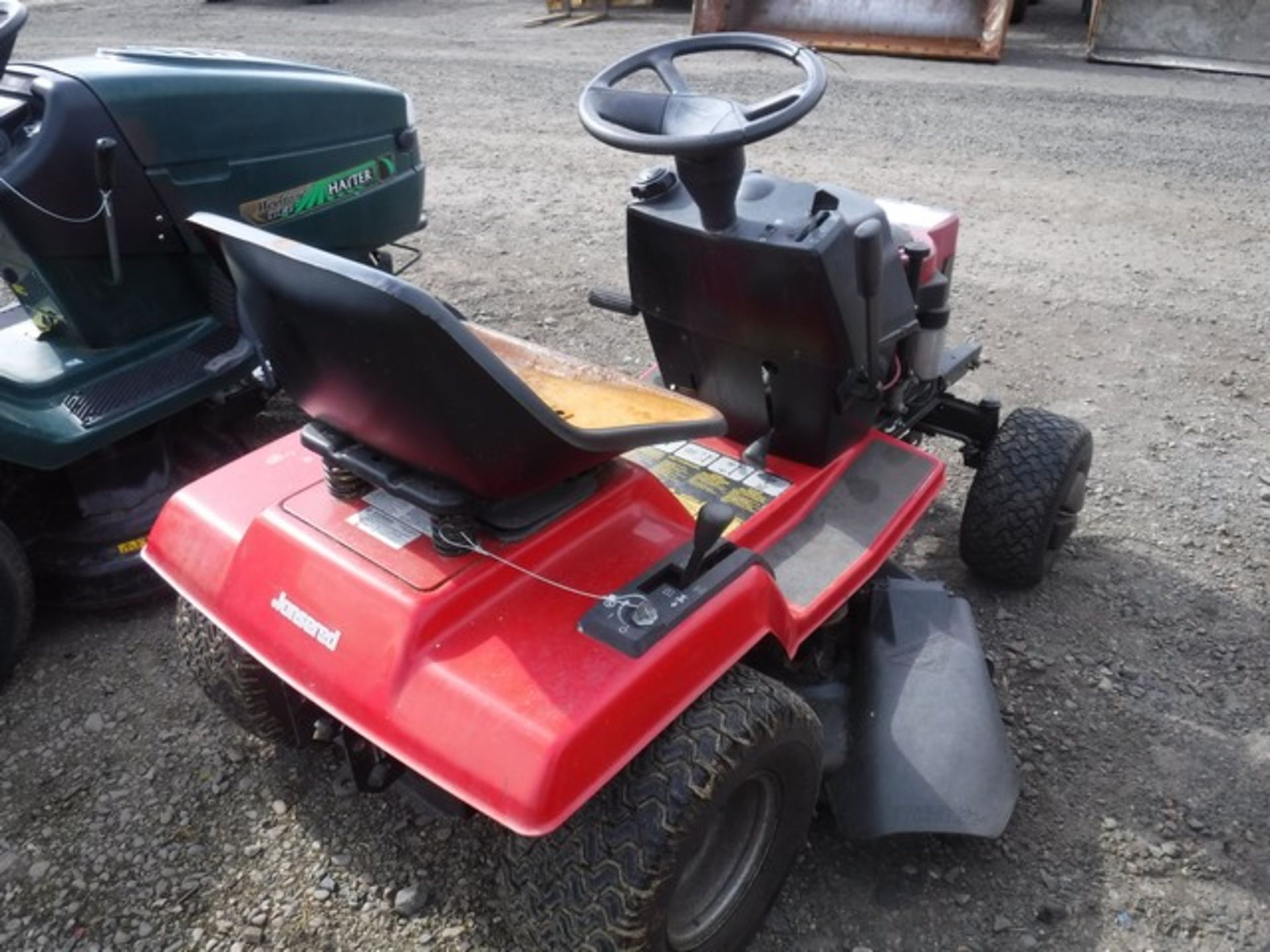 JONSERED LR12 ride on mower. Requires attention. - Image 2 of 2