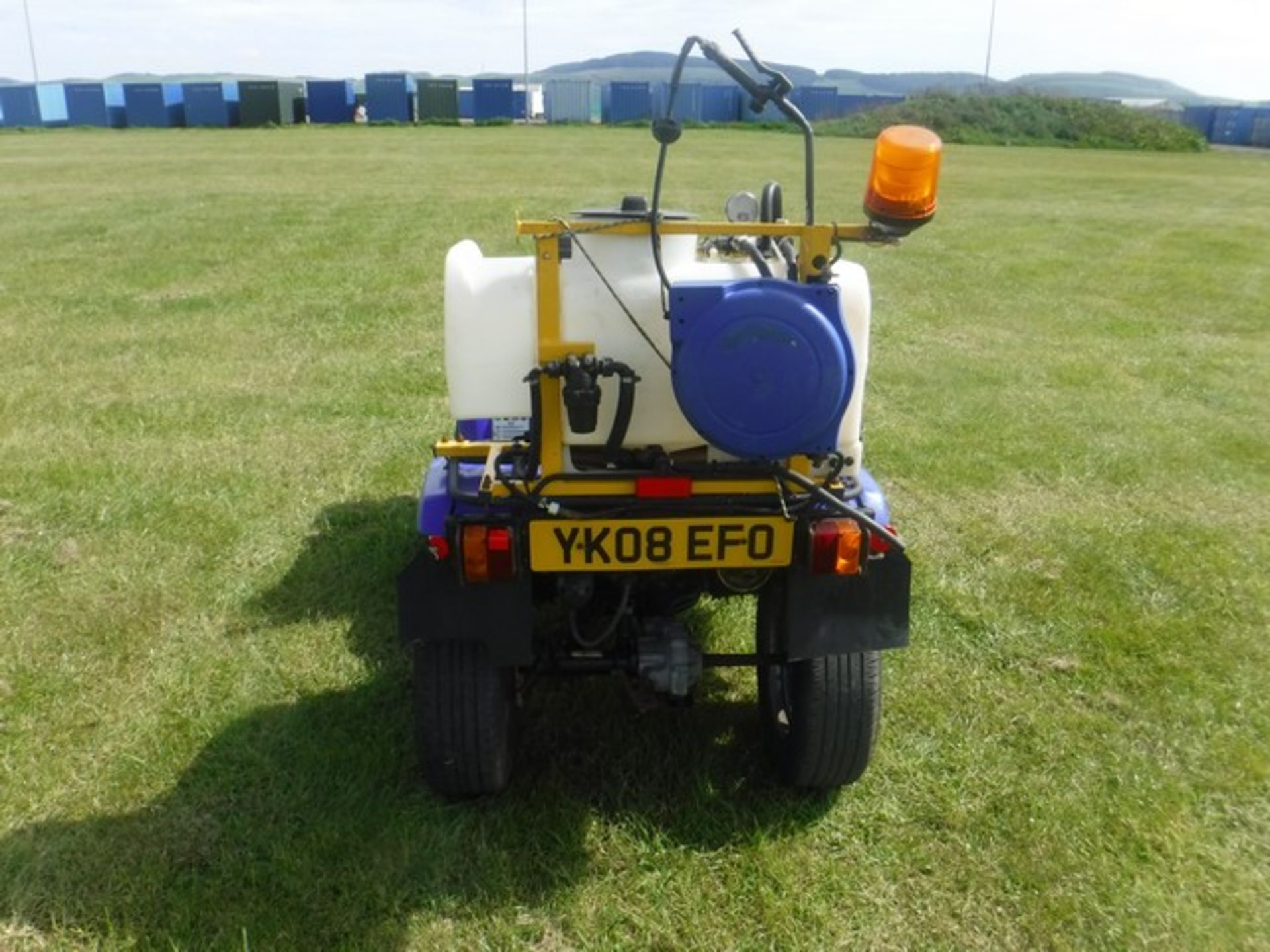 YAMAHA 2WD quad with sprayer and tanks 25941km (not verified) V5 --here - Image 4 of 6