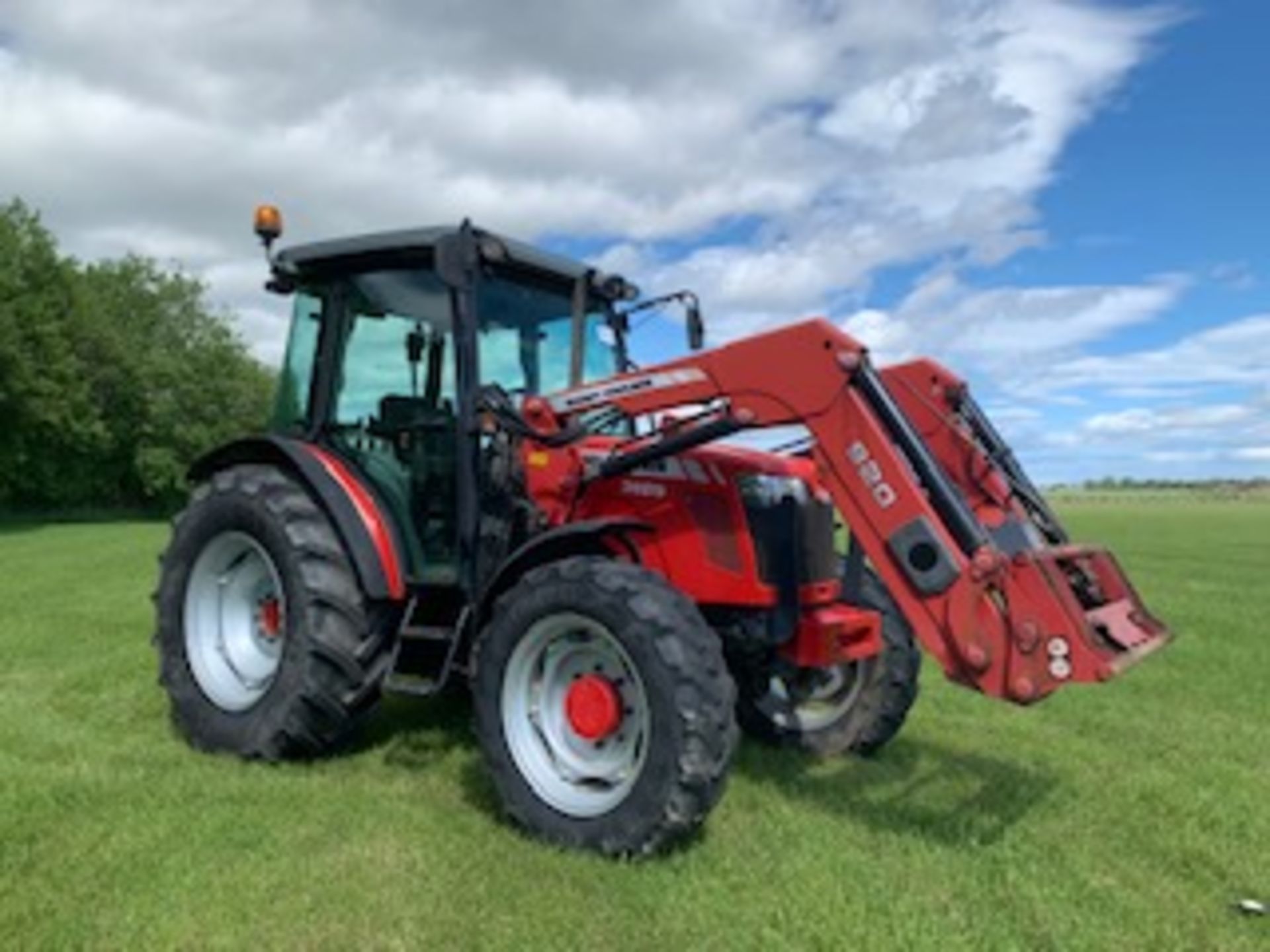 2008 Massey Ferguson 3625 4WD Tractor c/w MF 920 loader only 549hrs (not verified) SN - T
