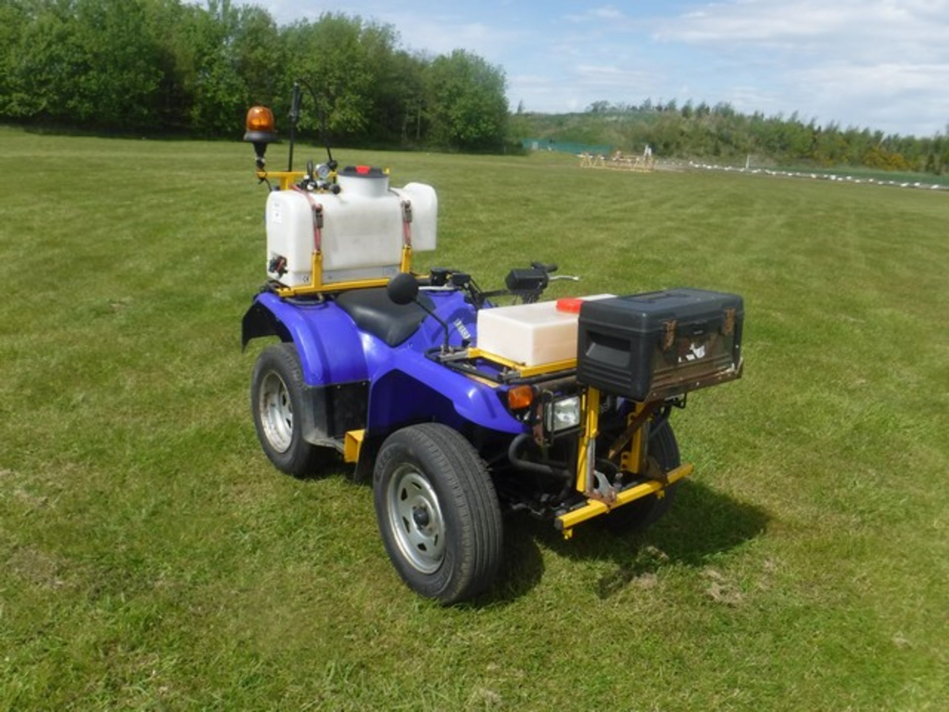 YAMAHA 2WD quad with sprayer and tanks 22351km (not verified) V5 --here - Image 2 of 6