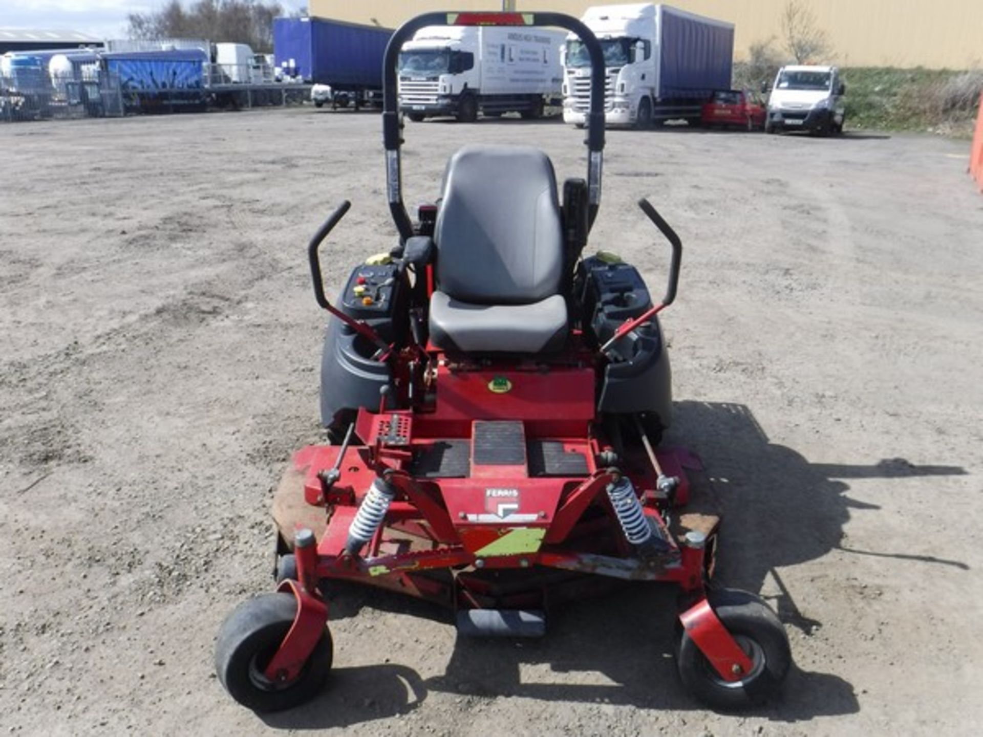 FERRIS DIESEL ZERO TURN MOWER c/w CAT 45002 engine. 756hrs (not verified). - Image 2 of 7