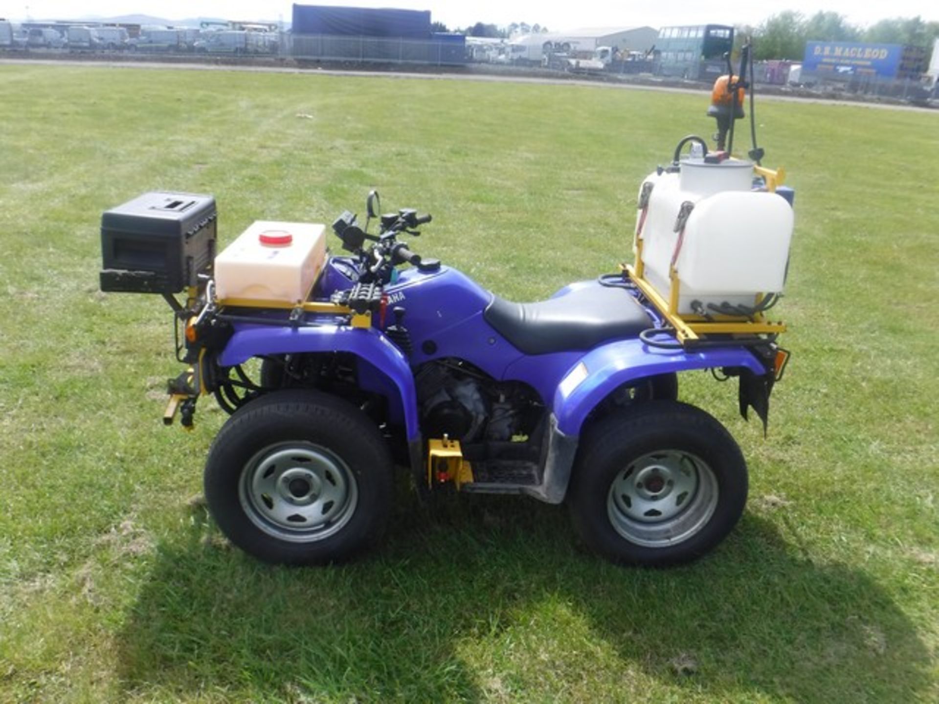 YAMAHA 2WD quad with sprayer and tanks 22351km (not verified) V5 --here