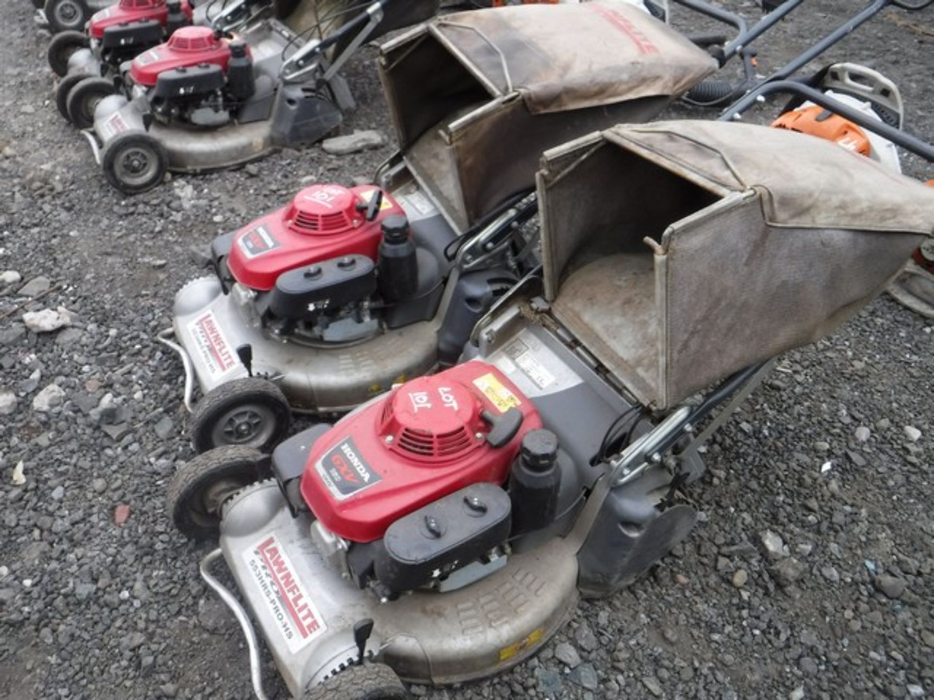 HONDA GXV160 petrol lawnmower x 2 - Image 2 of 2