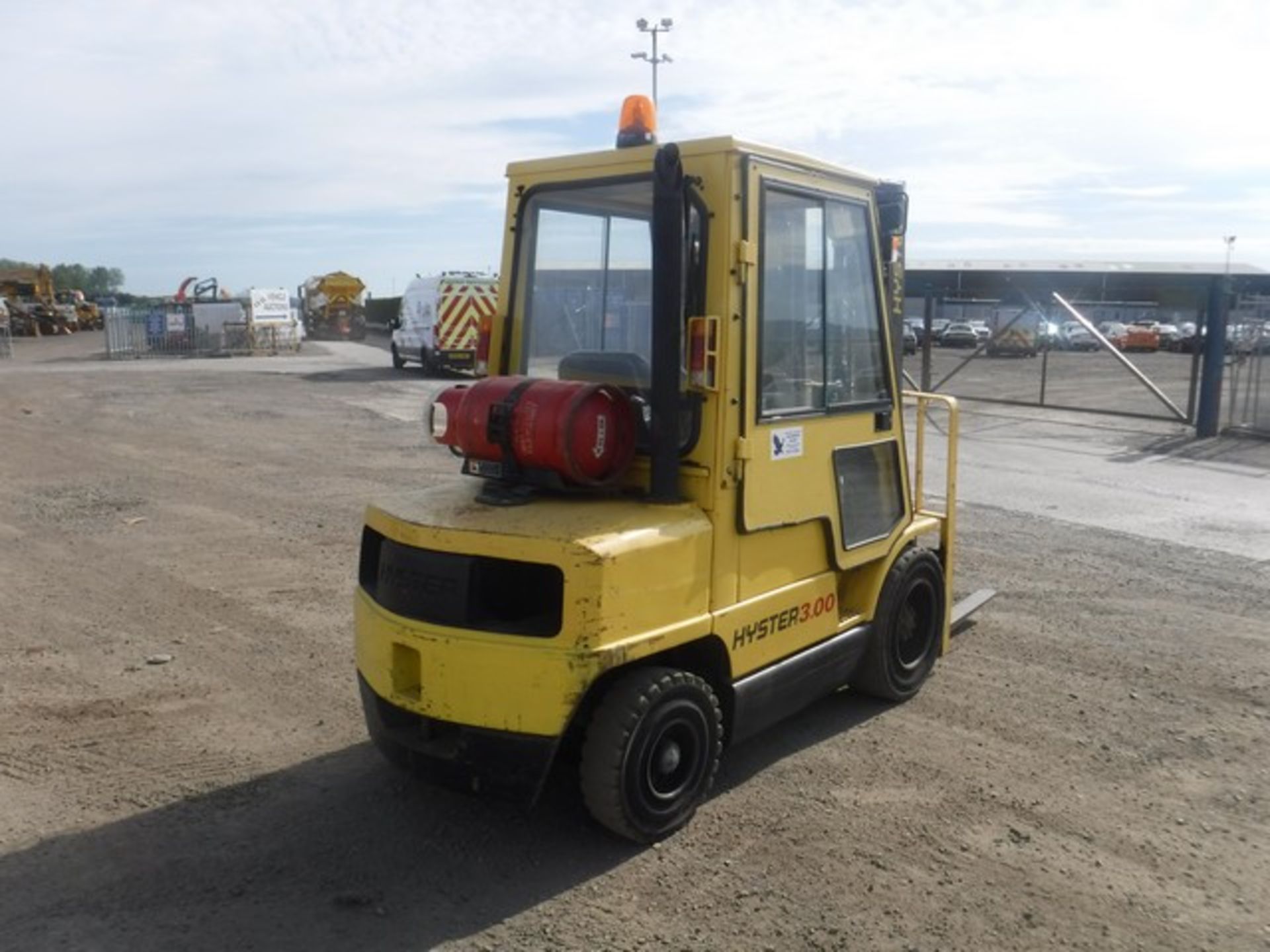 1999 HYSTER H3.00 LPG forklift 4451 hrs (not verified) SN - H177B09206W Asset - 727-9313 - Image 5 of 10