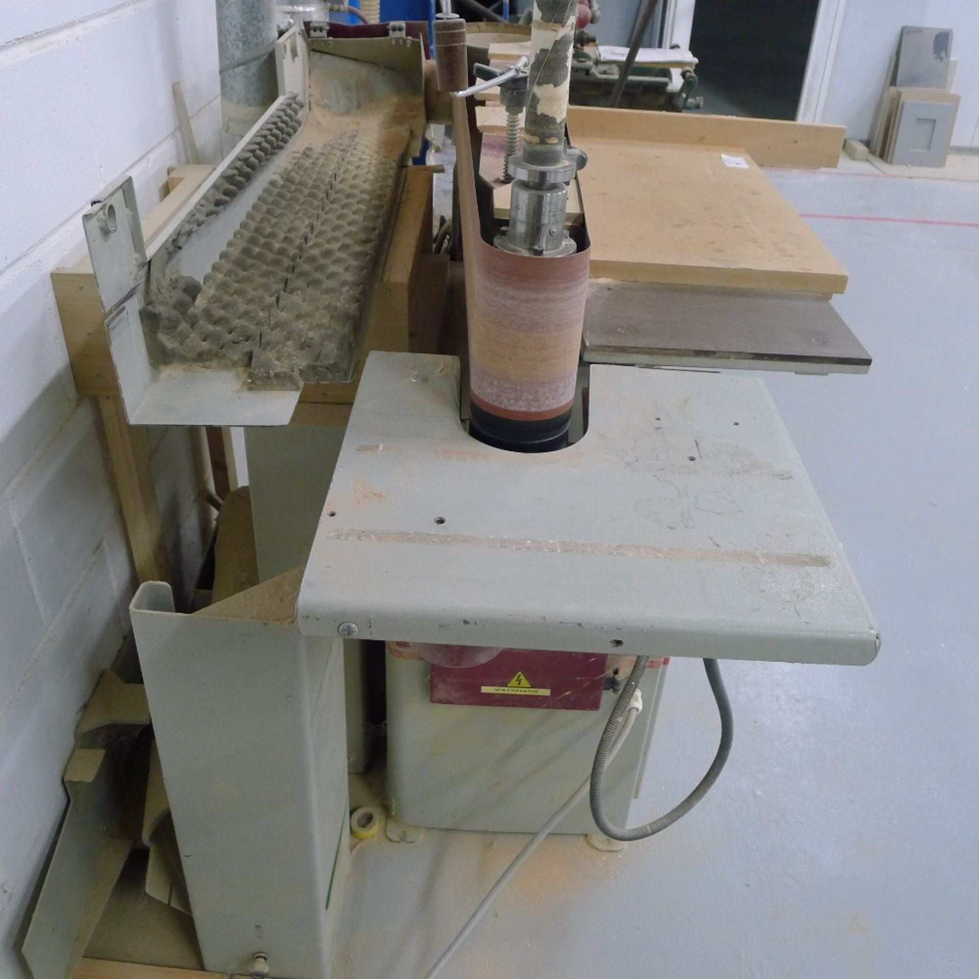 1 longitudinal oscillating belt sander by CEM type KST 1000F, s/n 25.7011, YOM 1997, 3ph. Please - Image 3 of 3