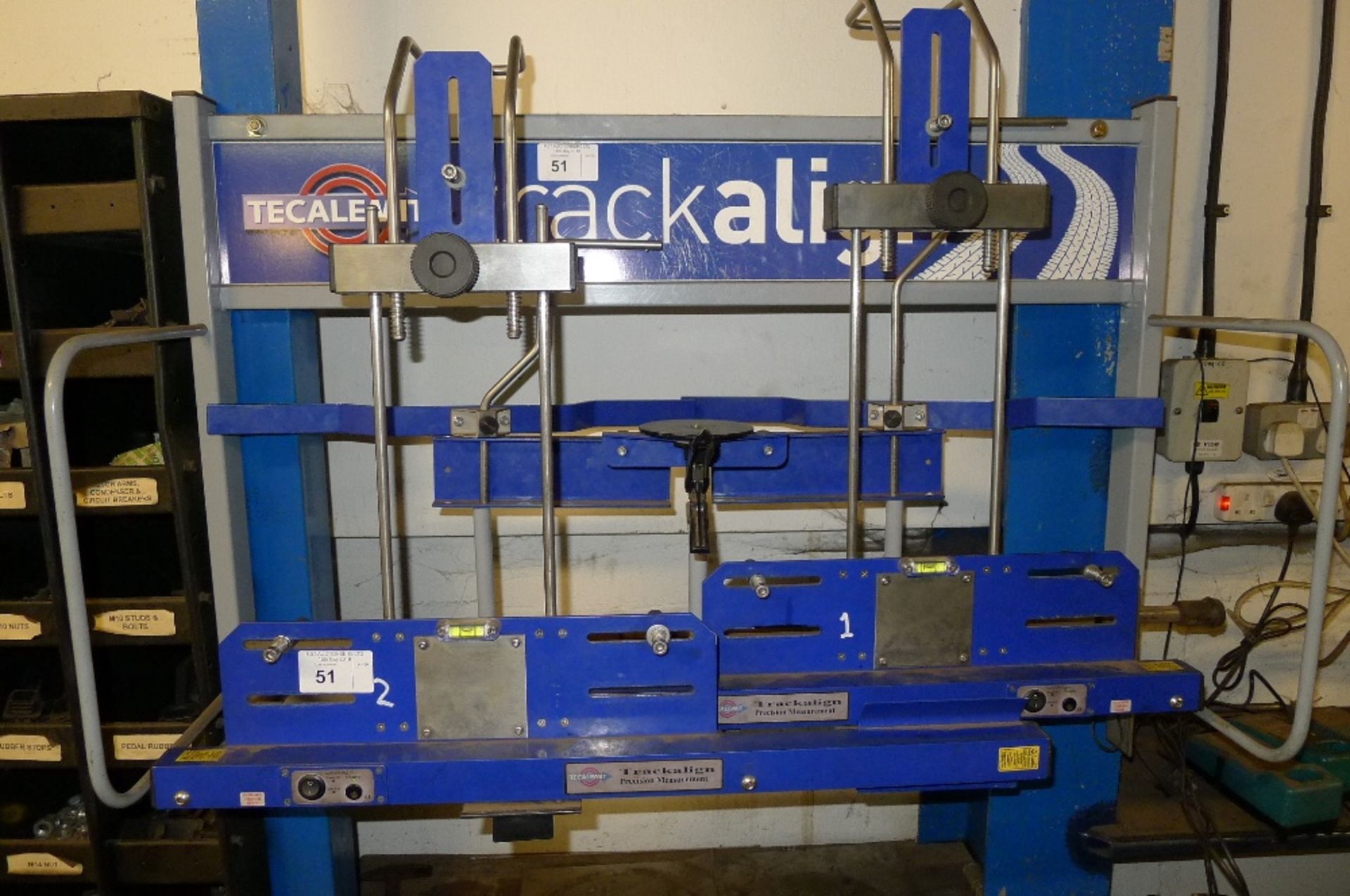 A Tecalemit laser Track Align system with 2 radius plates