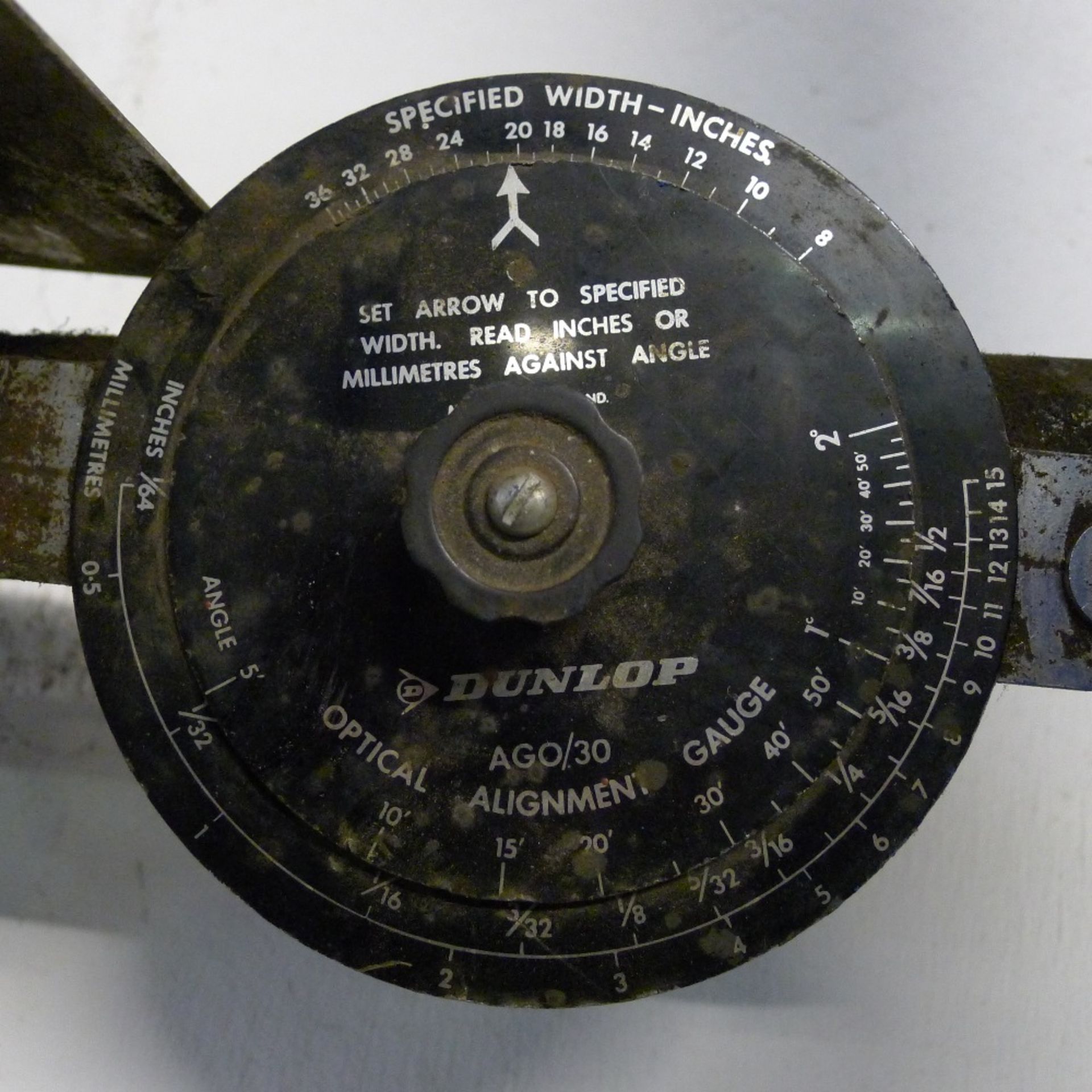 A pair of Dunlop optical alignment tracking gauges - Image 2 of 2