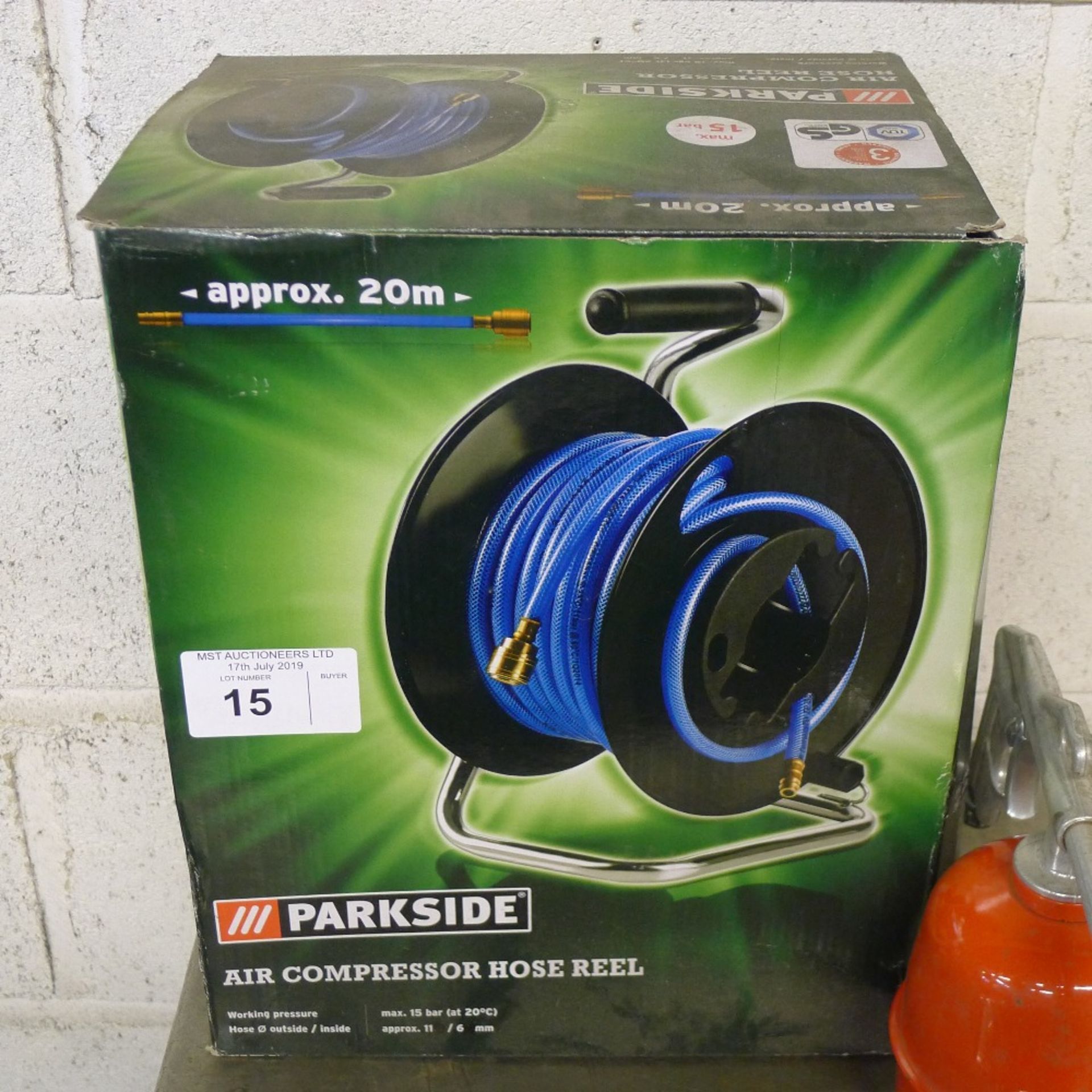 1 Parkside 20m air hose reel, 1 incomplete Parkside air tool set, 1 length of Powerfix air hose - Image 2 of 5