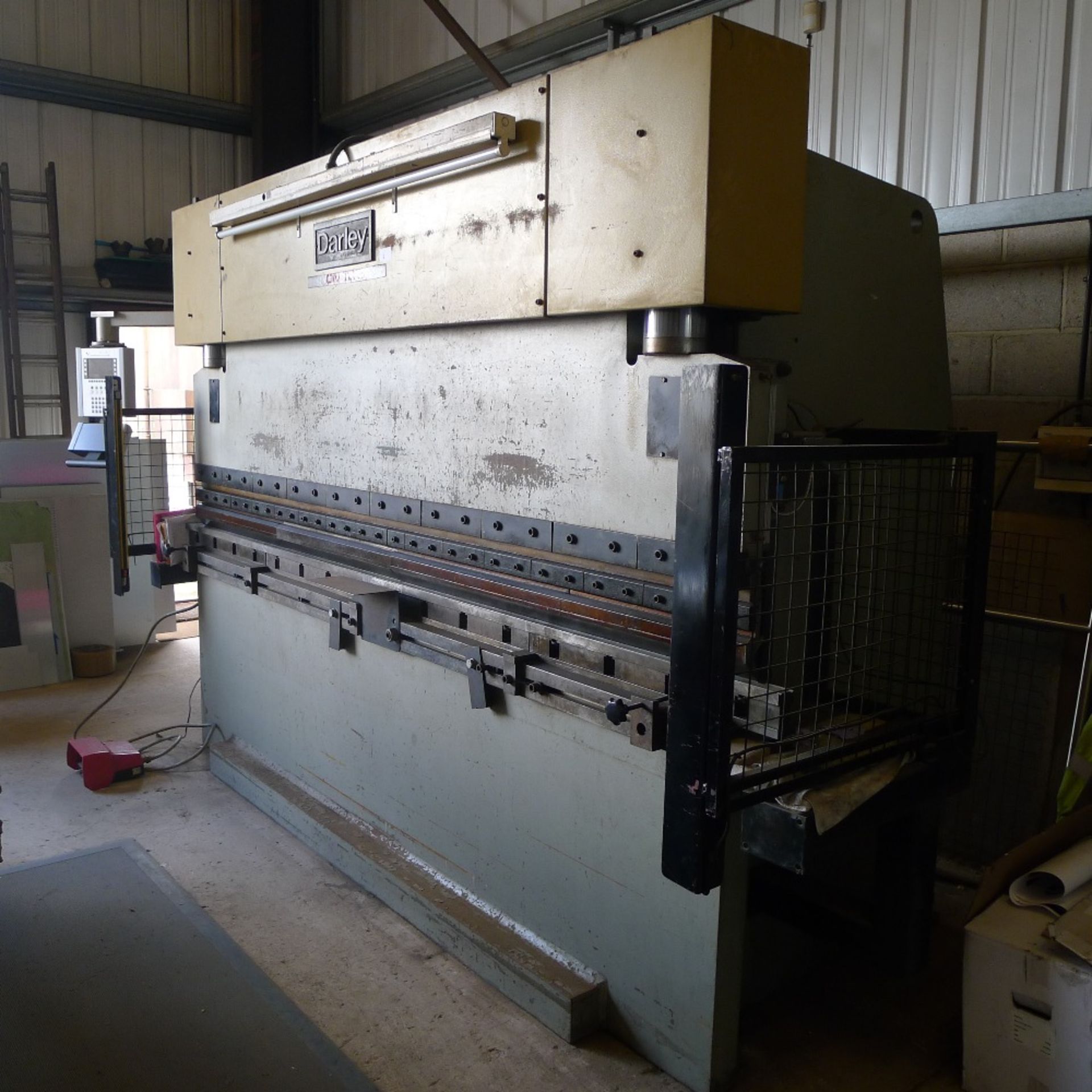 1 Darley press brake model EHP110 31/25, machine number 12763, YOM 1986, bending pressure 1100kN, - Image 2 of 10