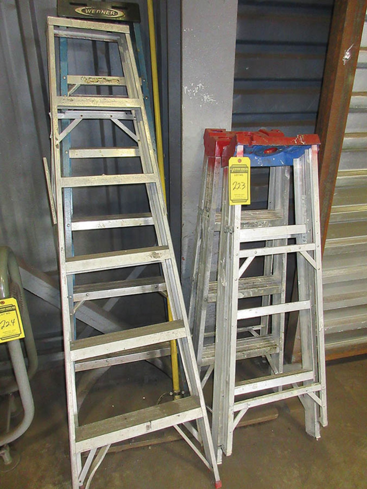 (2) 4' AND (2) 6' STEP LADDERS