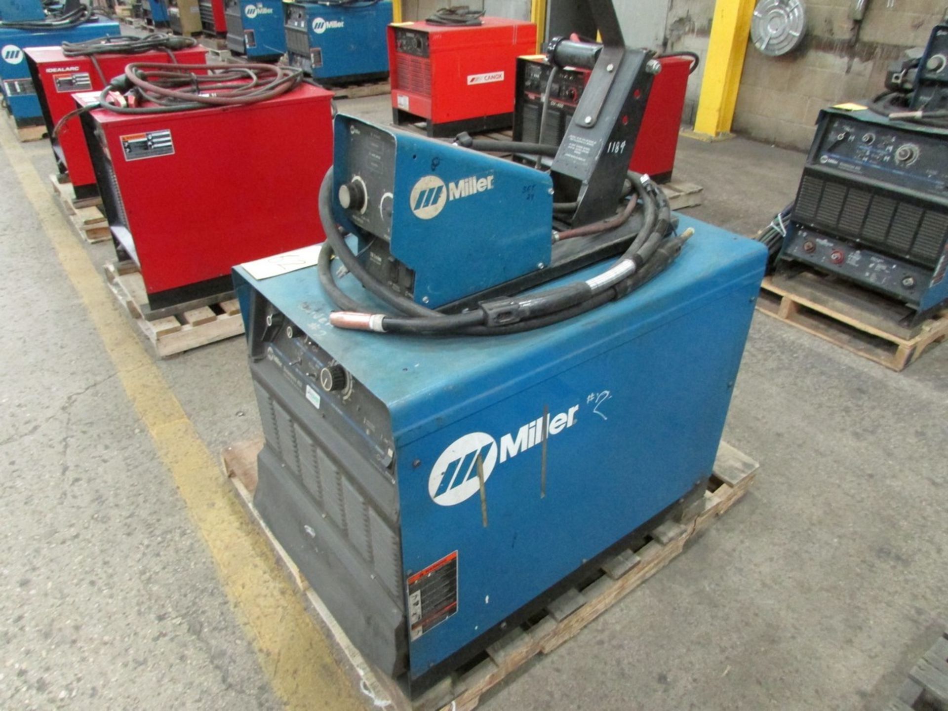 Miller Dimension 452 welder, s/n LC675299 c/w 70 Series 24V wire feed welding gun w/ generous length - Image 2 of 3