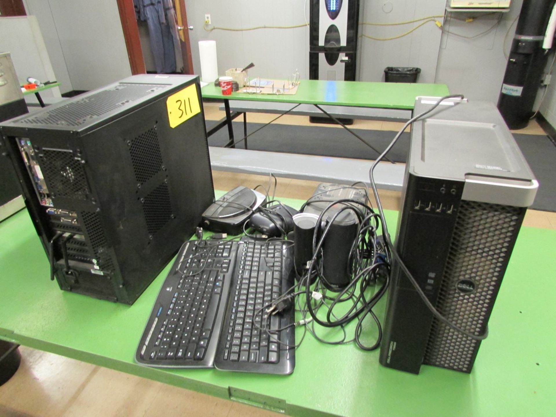 Corsair and Dell PC's (NO HARD DRIVES) and APC back up - Image 3 of 3