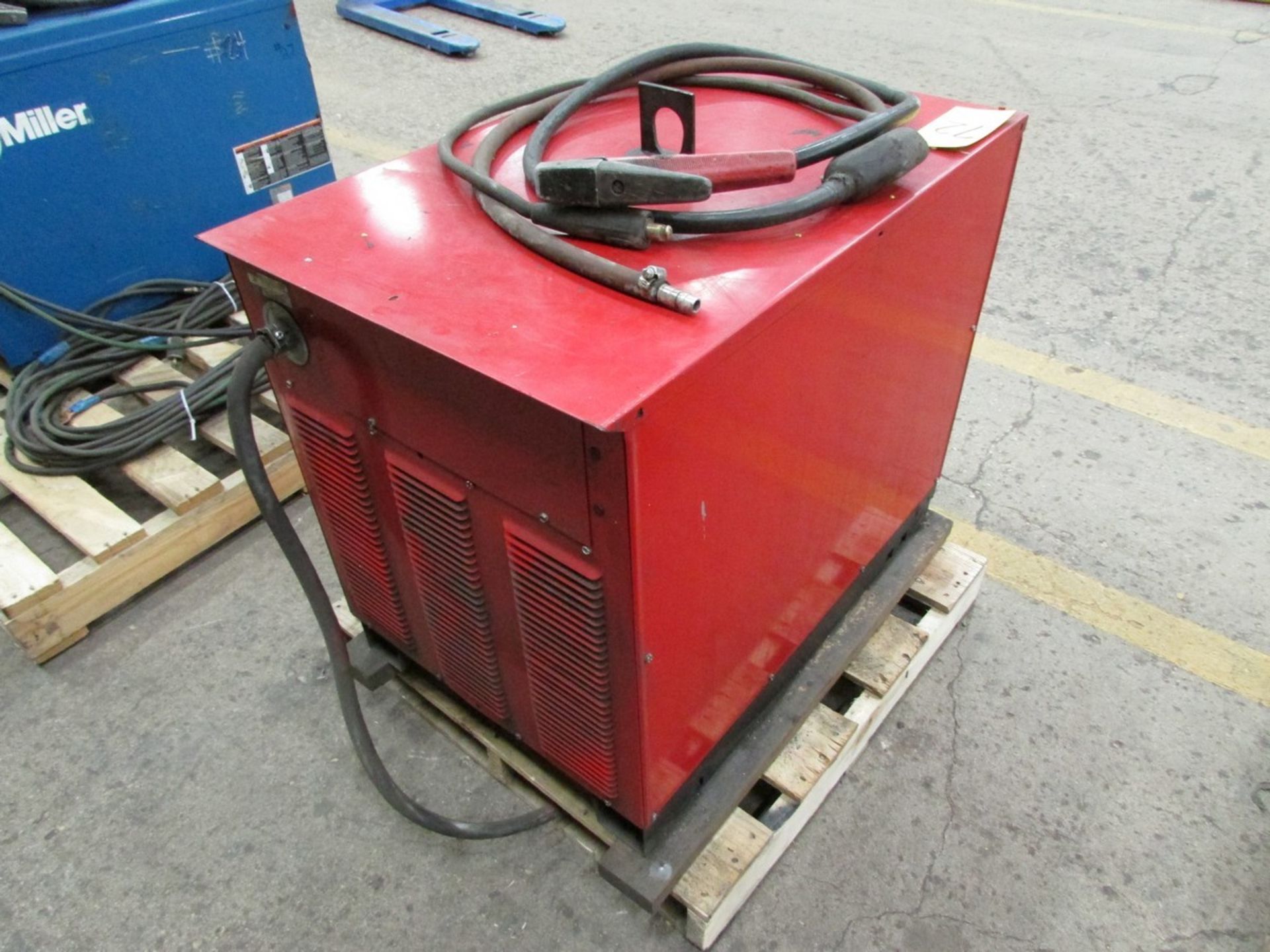 Lincoln Electric IdealArc R3R-500 welder s/n U1000300264 c/w ground cable - Image 4 of 4