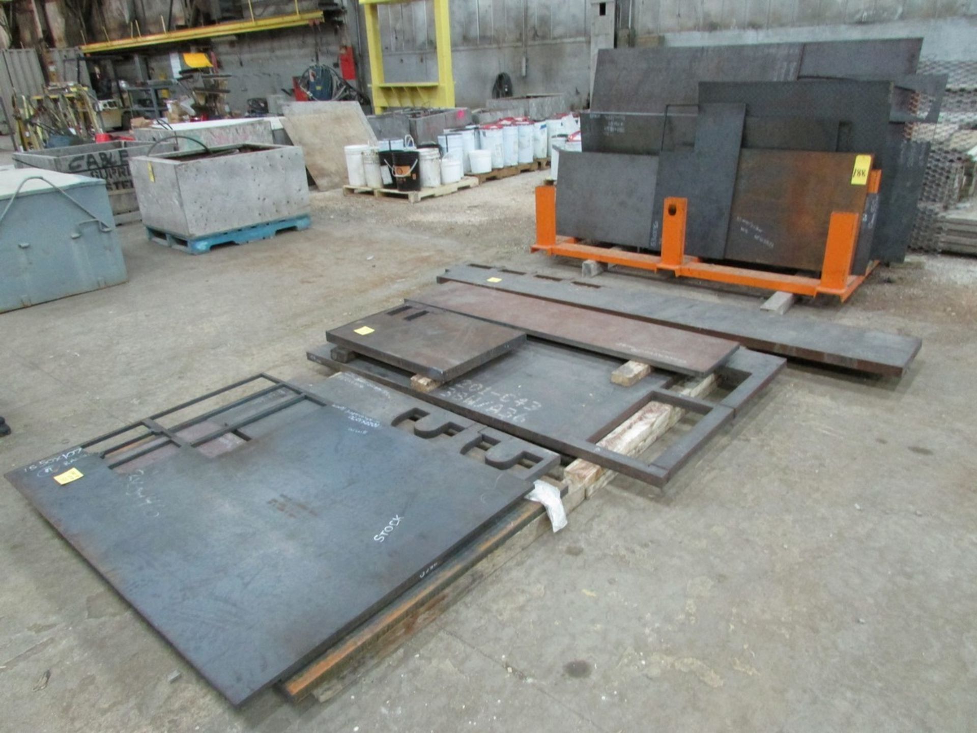 Material rack c/w plate steel and large pieces of heavy plate - Image 3 of 5